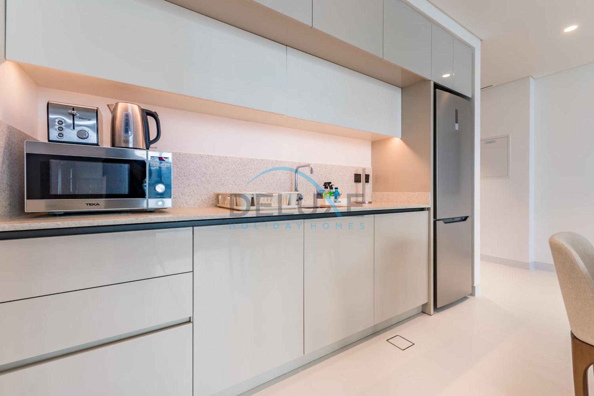 Apartment Harbour & Sea Views 1 Bedroom Near Key Landmarks, Marina Vista T1, Emaar Beachfront By Deluxe Homes Dubai
