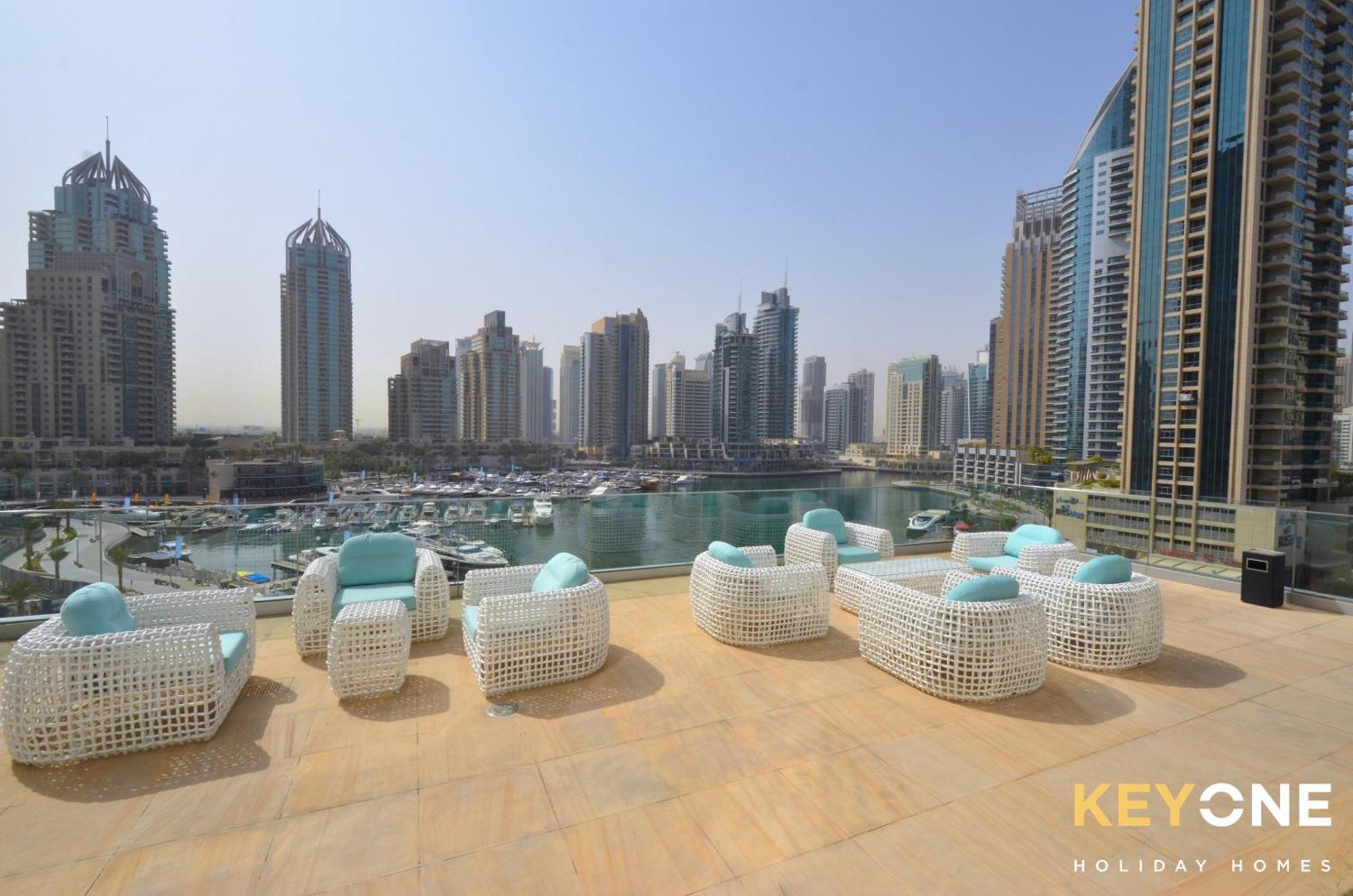Lavish One Bedroom With Amazing Sun Deck & Pool Dubai