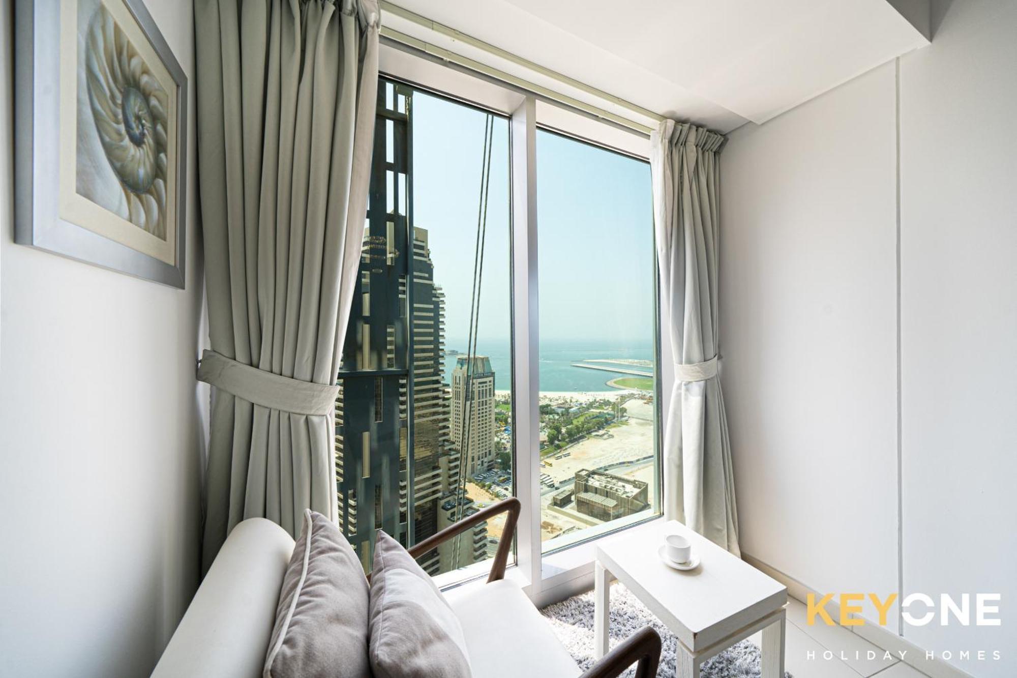 Lavish One Bedroom With Amazing Sun Deck & Pool *
