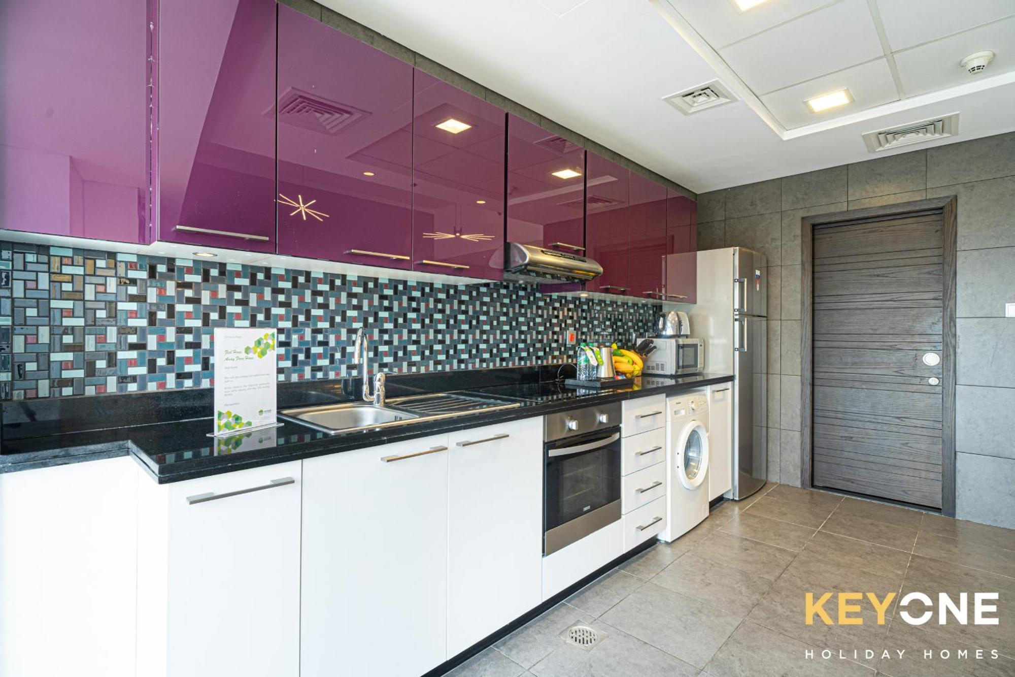 Lavish One Bedroom With Amazing Sun Deck & Pool