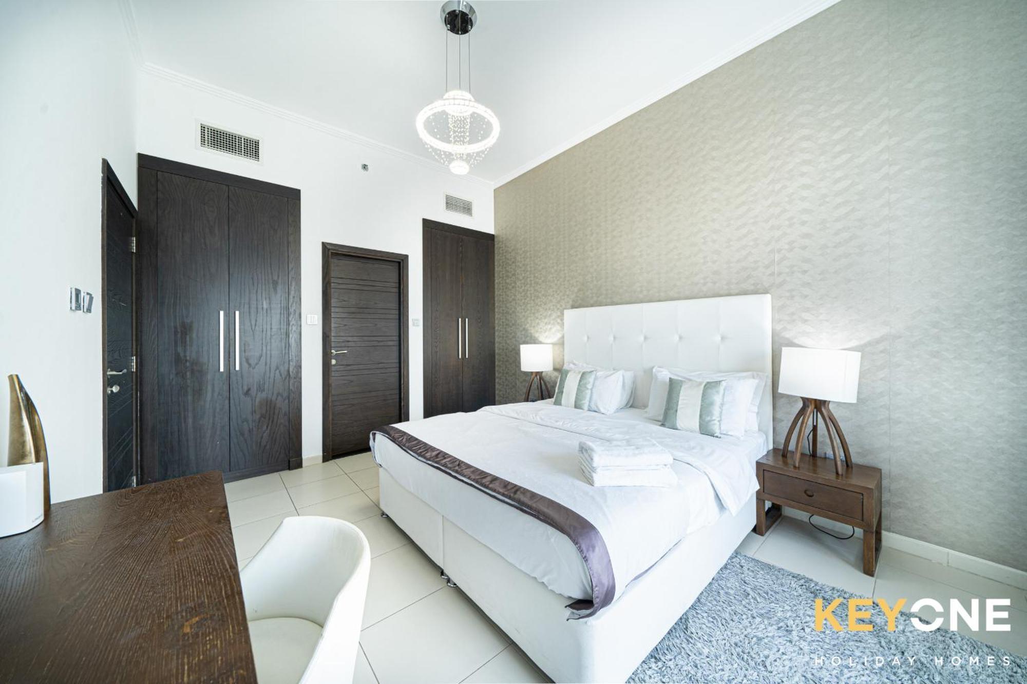 Daire Lavish One Bedroom With Amazing Sun Deck & Pool
