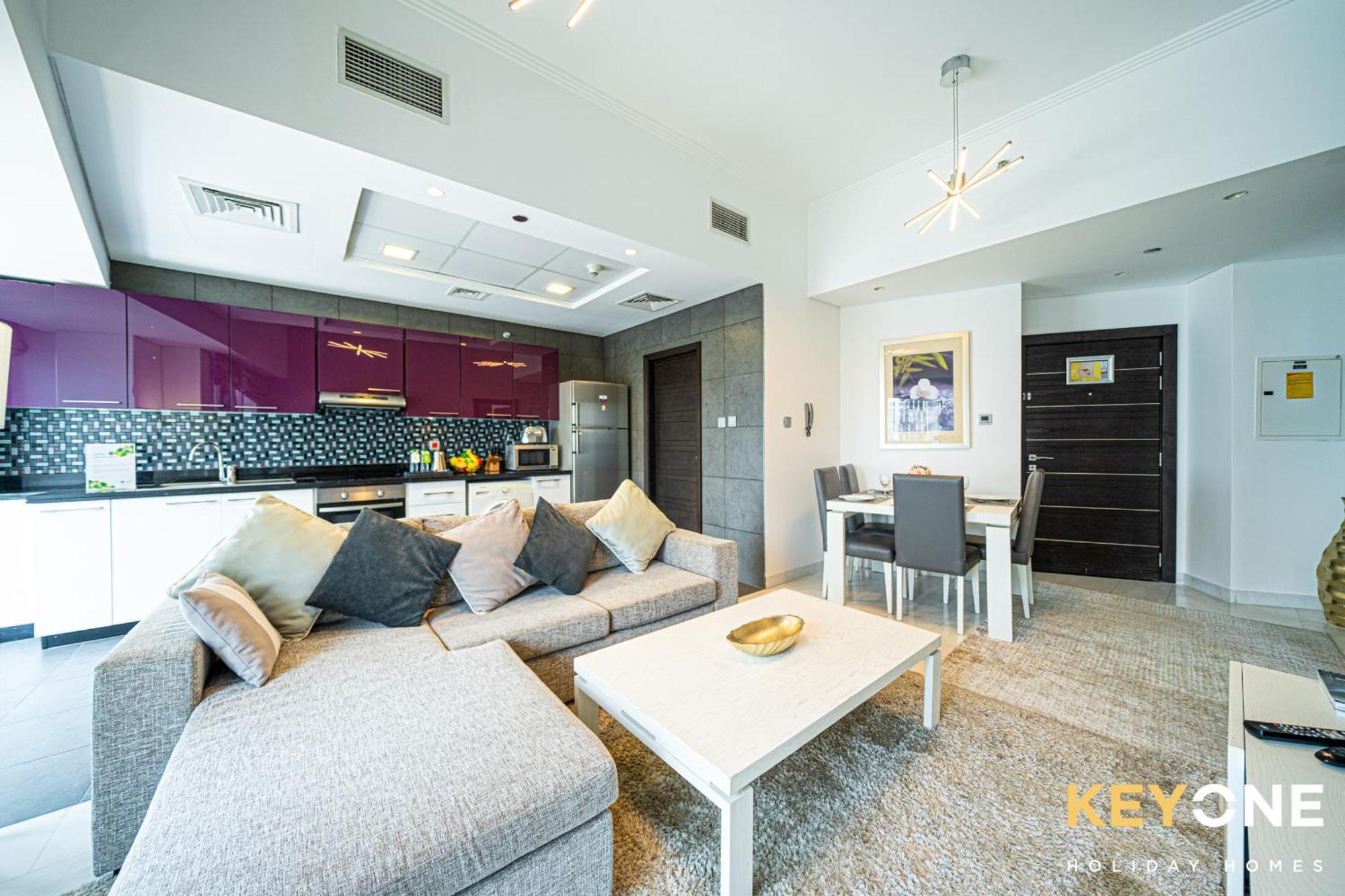 Lavish One Bedroom With Amazing Sun Deck & Pool Dubai