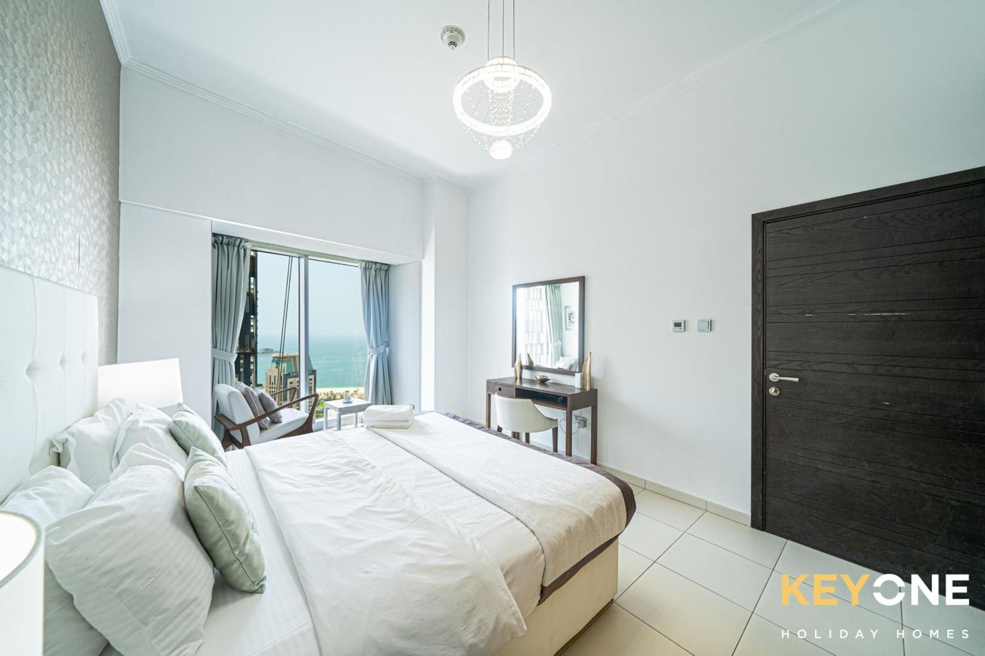 Lavish One Bedroom With Amazing Sun Deck & Pool * Dubai