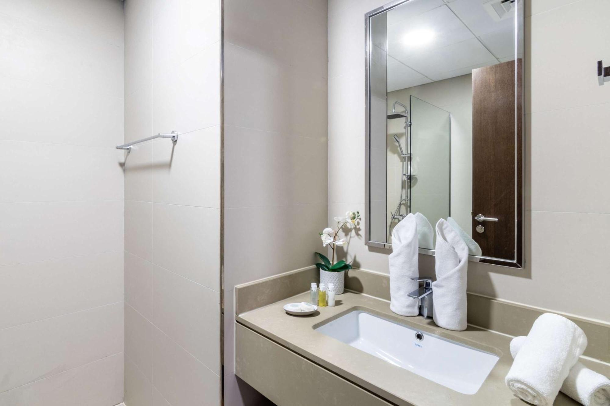 Silkhaus Financial Center In Burj Daman Apartamento