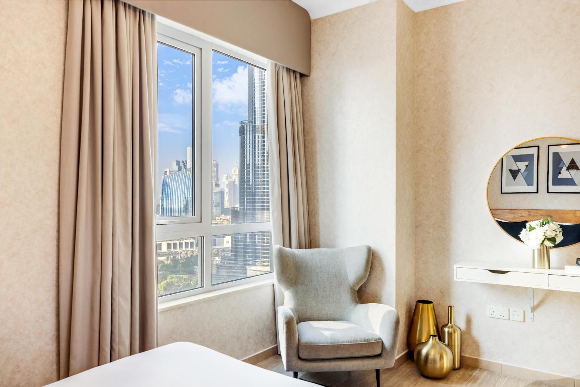 Durrani Homes - Grandiose 5br Besides Mall With Burjkhalifa And Fountain View