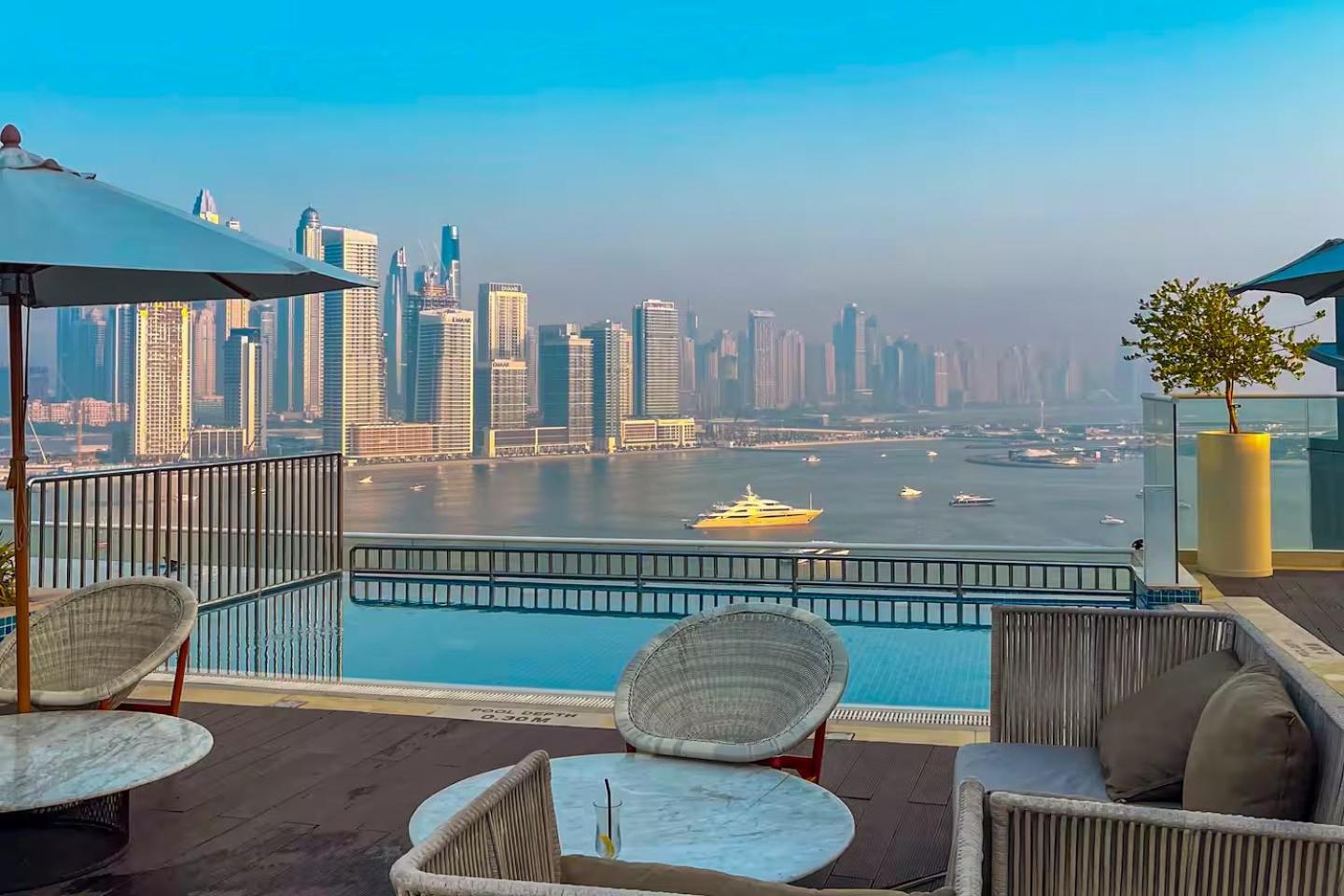 Seafront Escape Infinity Pool & Private Dubai