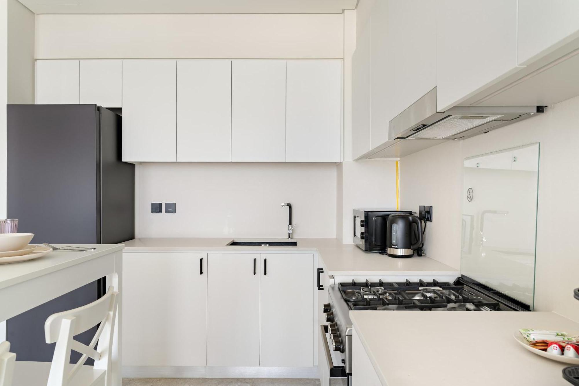 Apartamento Elegant One-bedroom In Hills For 4 Persons *