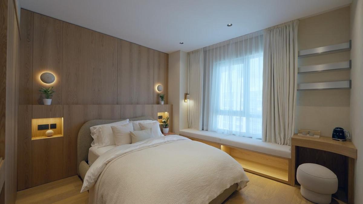 Mori - Luxury Burj Full View *
