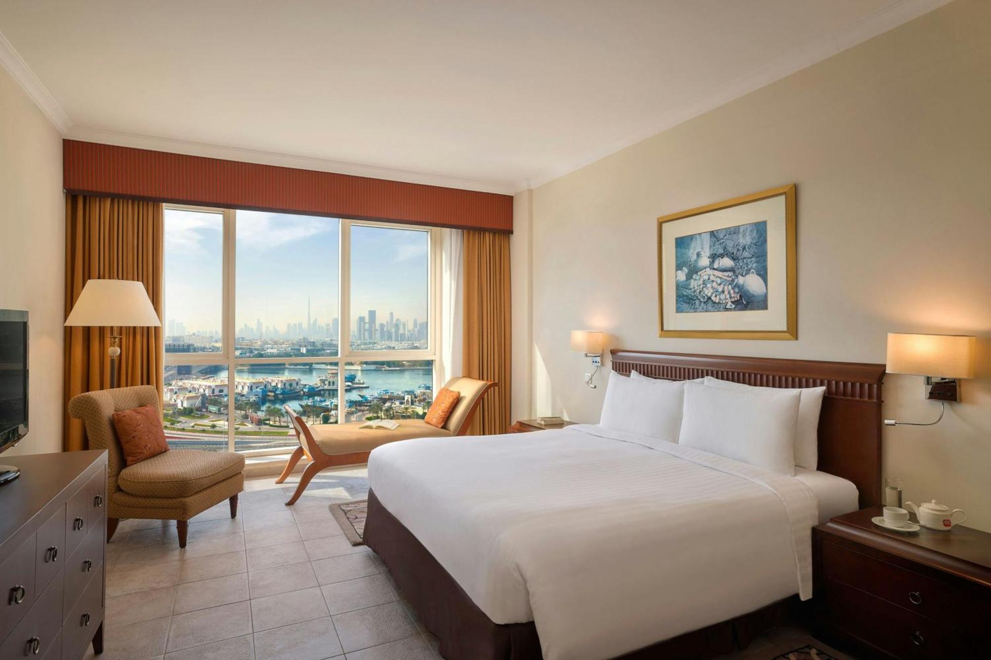 Marriott Executive Creek 4*