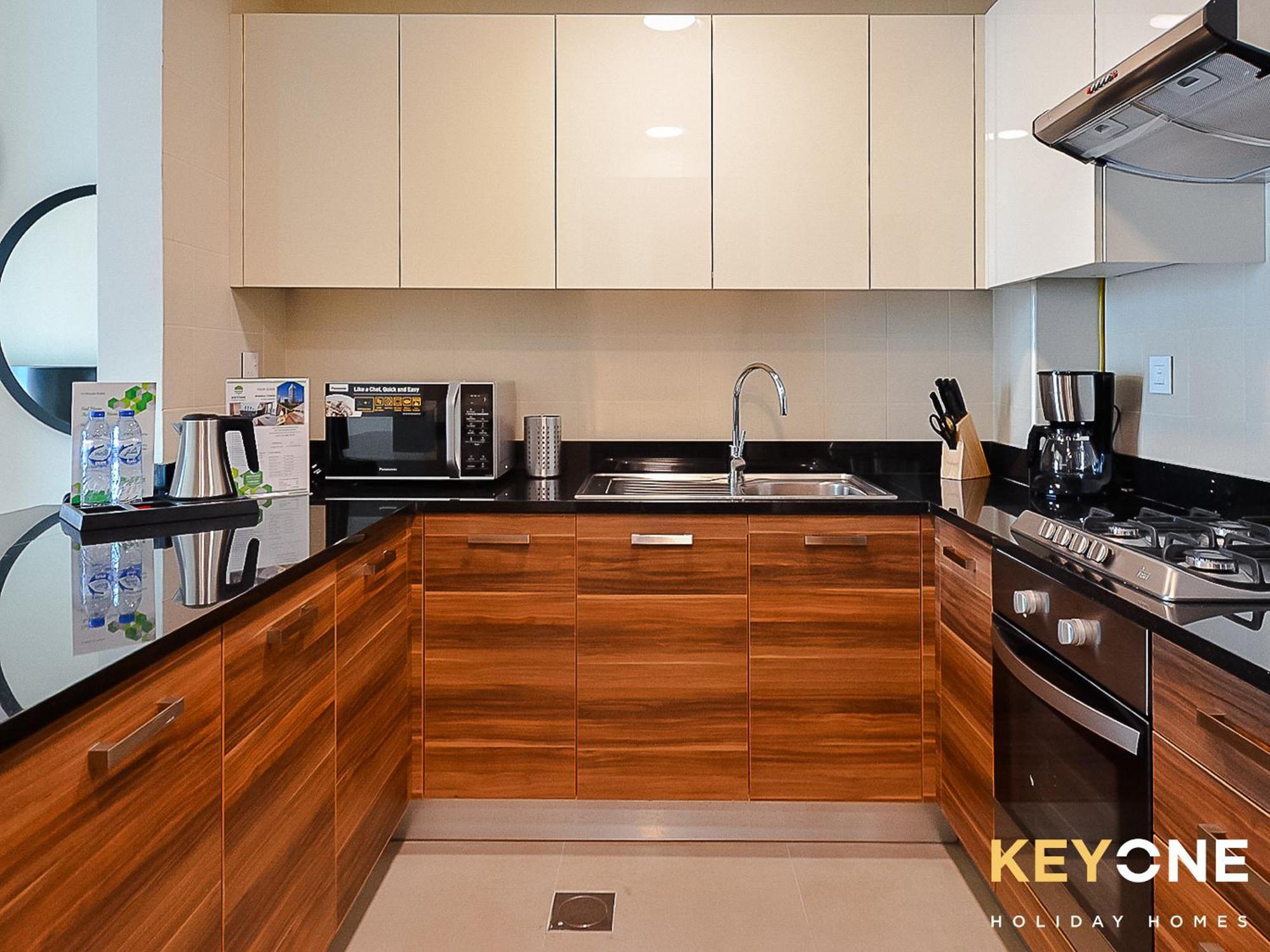 Apartment Sophisticated One Bedroom With Full Marina View *