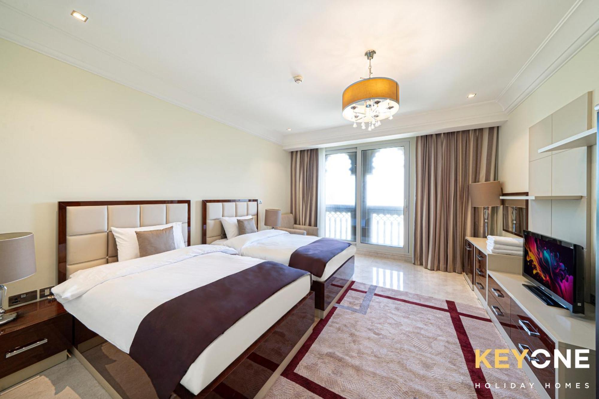KeyOne - 2BR in Grandeur Residences Apartment Dubai
