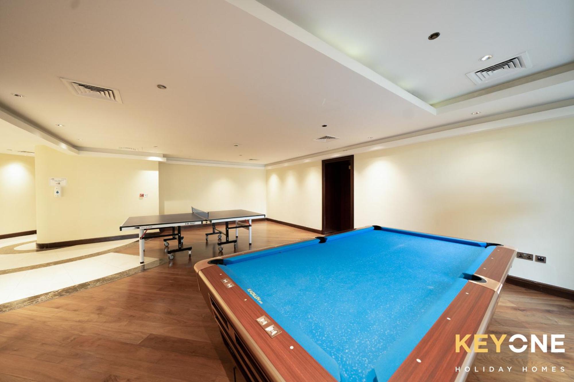 KeyOne - 2BR in Grandeur Residences Apartment