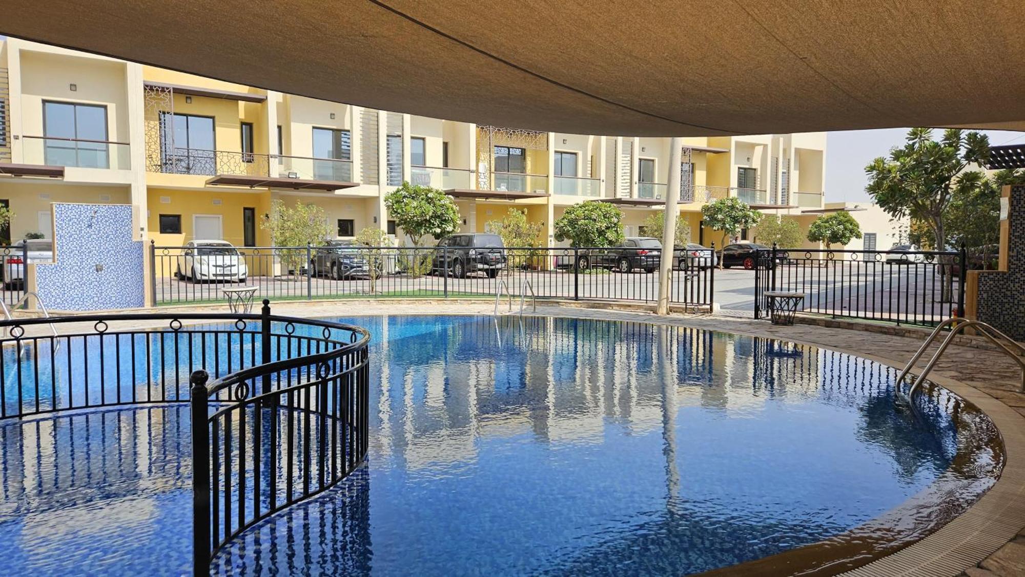 Family-friendly 1br With Play Area+pool. Uae *