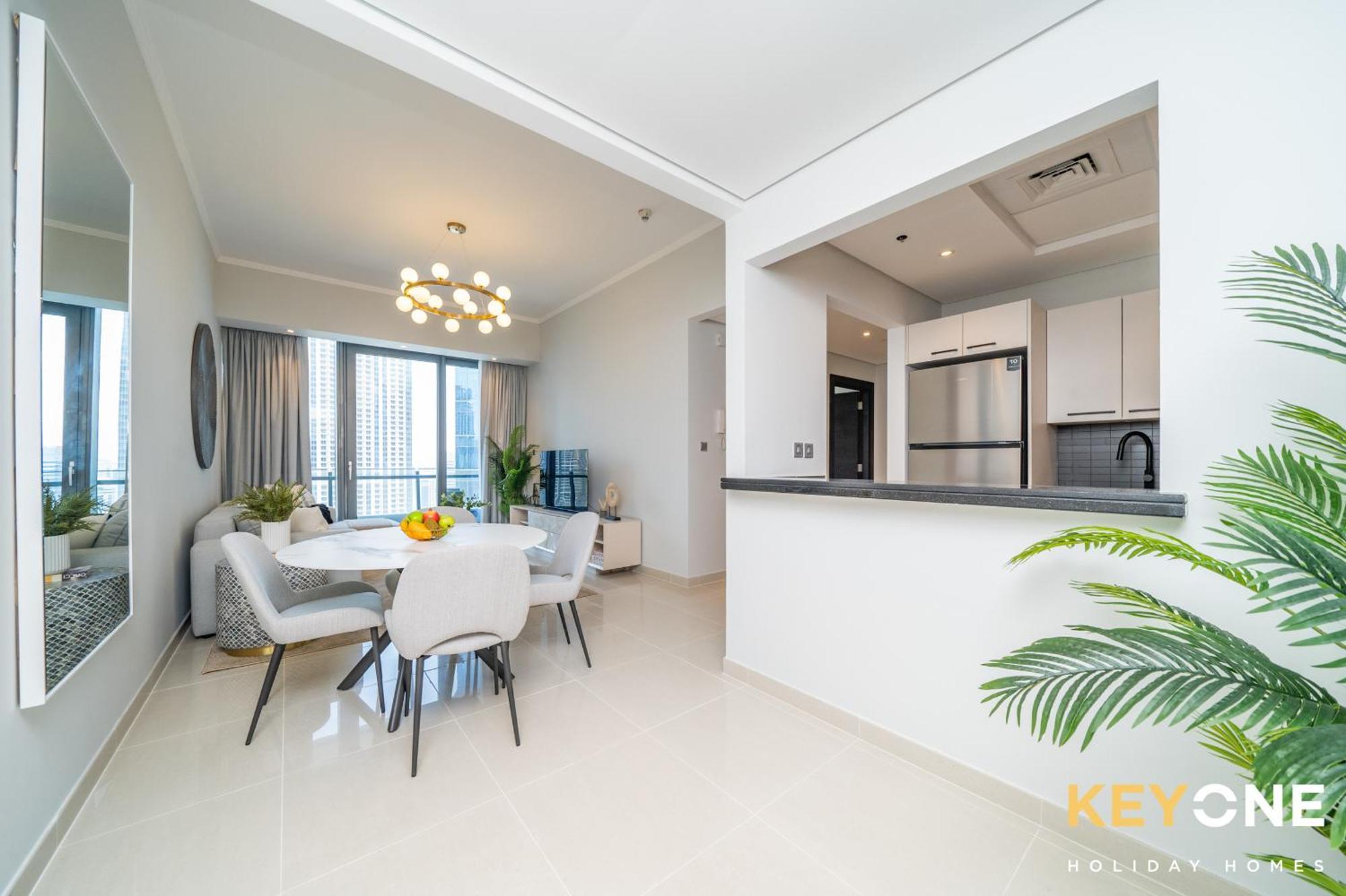 Vibrant Two Bedroom With Full Marina View Apartment Dubai