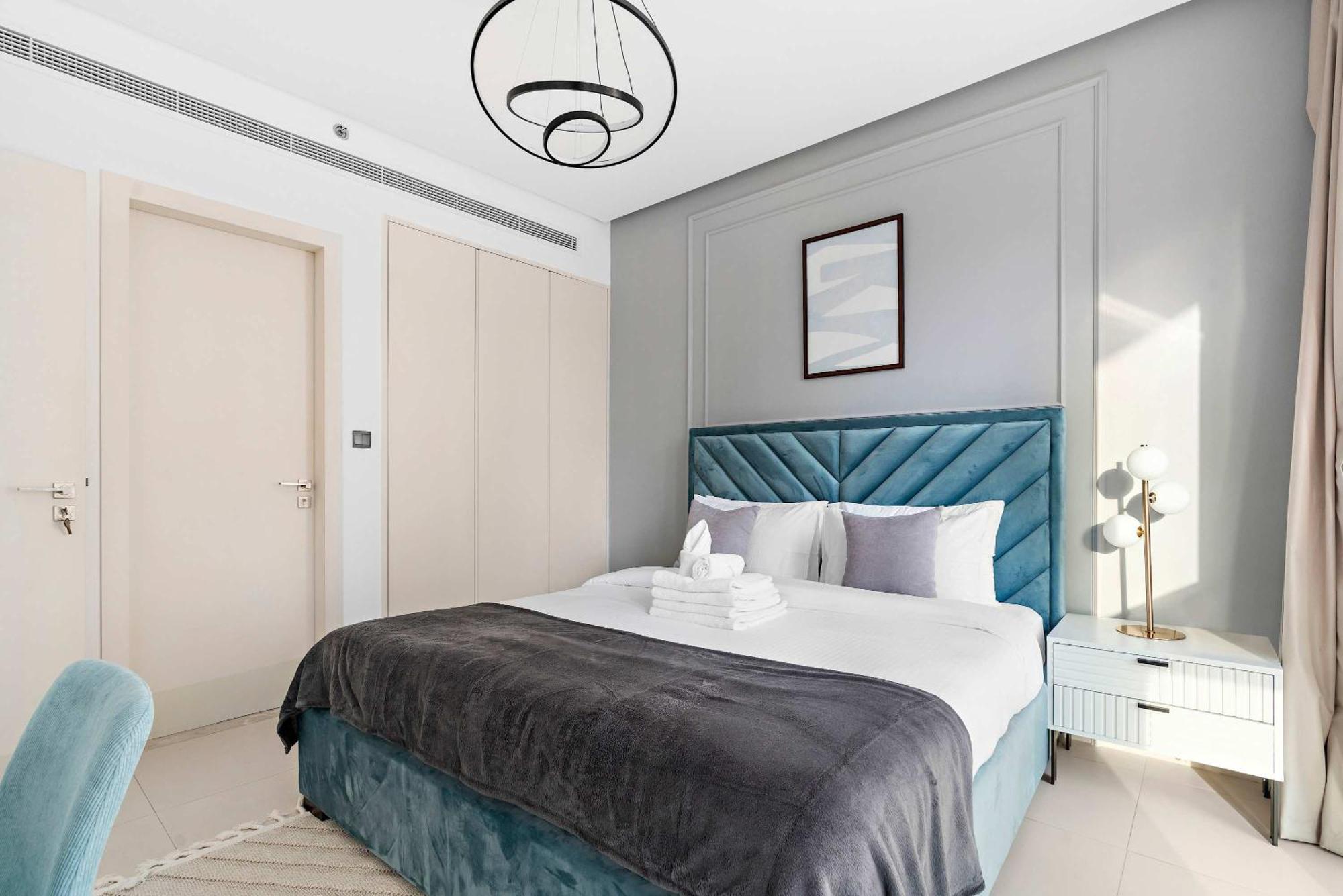 Apartment Silkhaus Chic 1bdr In West Avenue With Pool & Gym Access Dubai