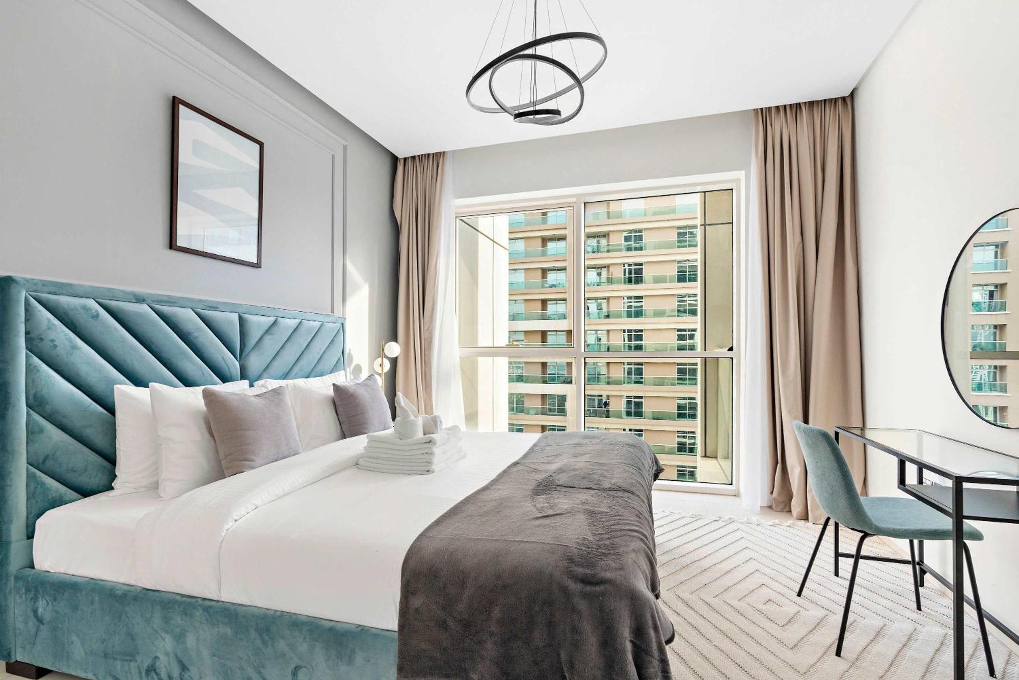 Apartment Silkhaus Chic 1bdr In West Avenue With Pool & Gym Access Dubai