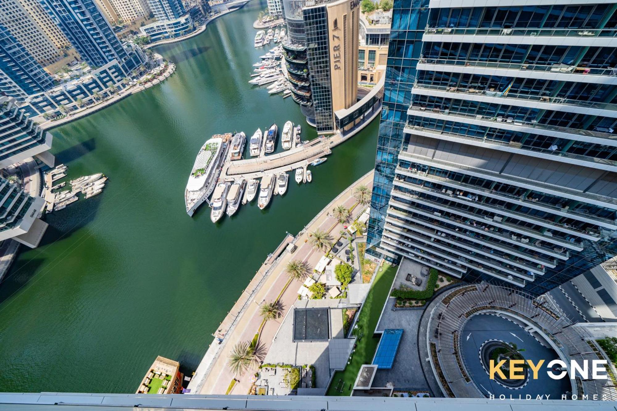 Vibrant Two Bedroom With Full Marina View Apartment *