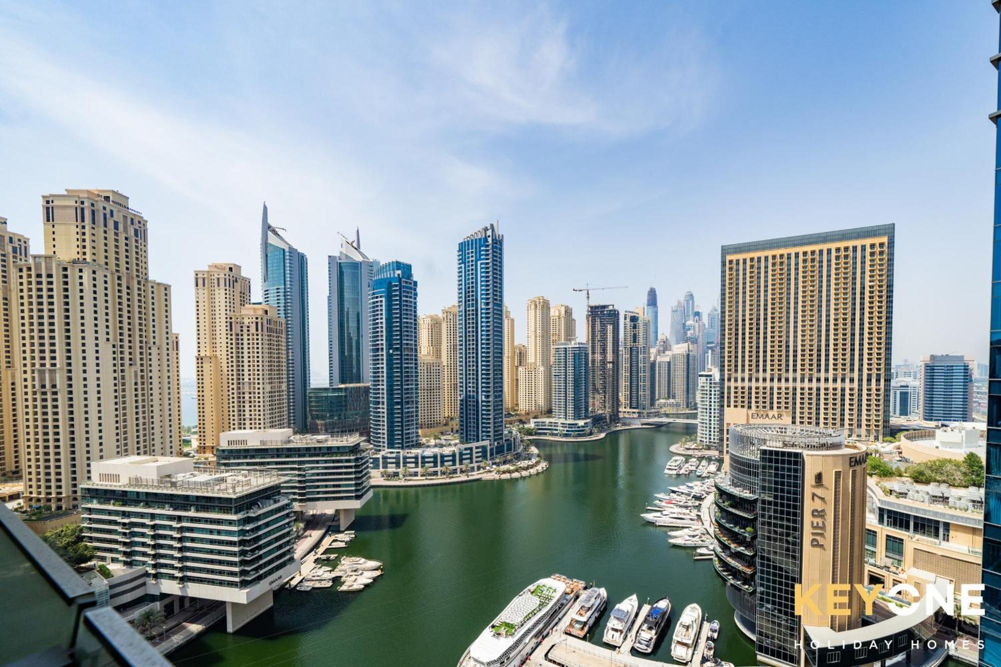 Vibrant Two Bedroom With Full Marina View Apartment Dubai