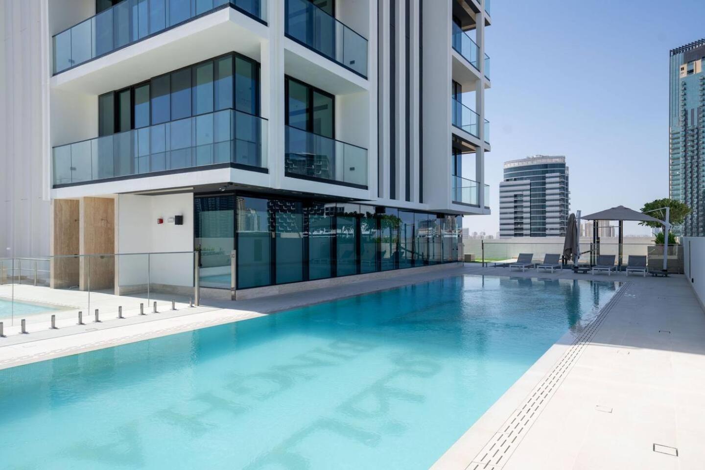Elegant 1br In Jvc With Spacious Balcony Apartment