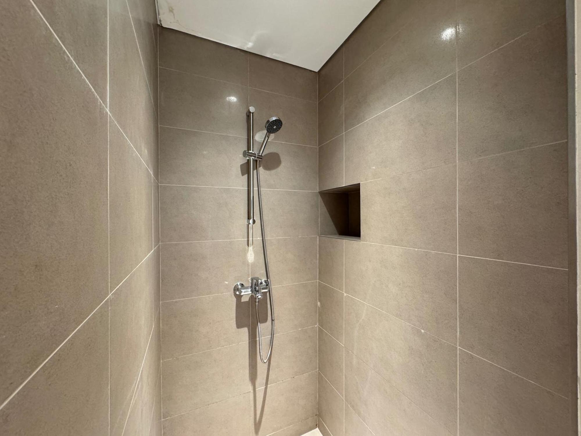 Modern 1br In Hills With Big Screen Experience Apartment *