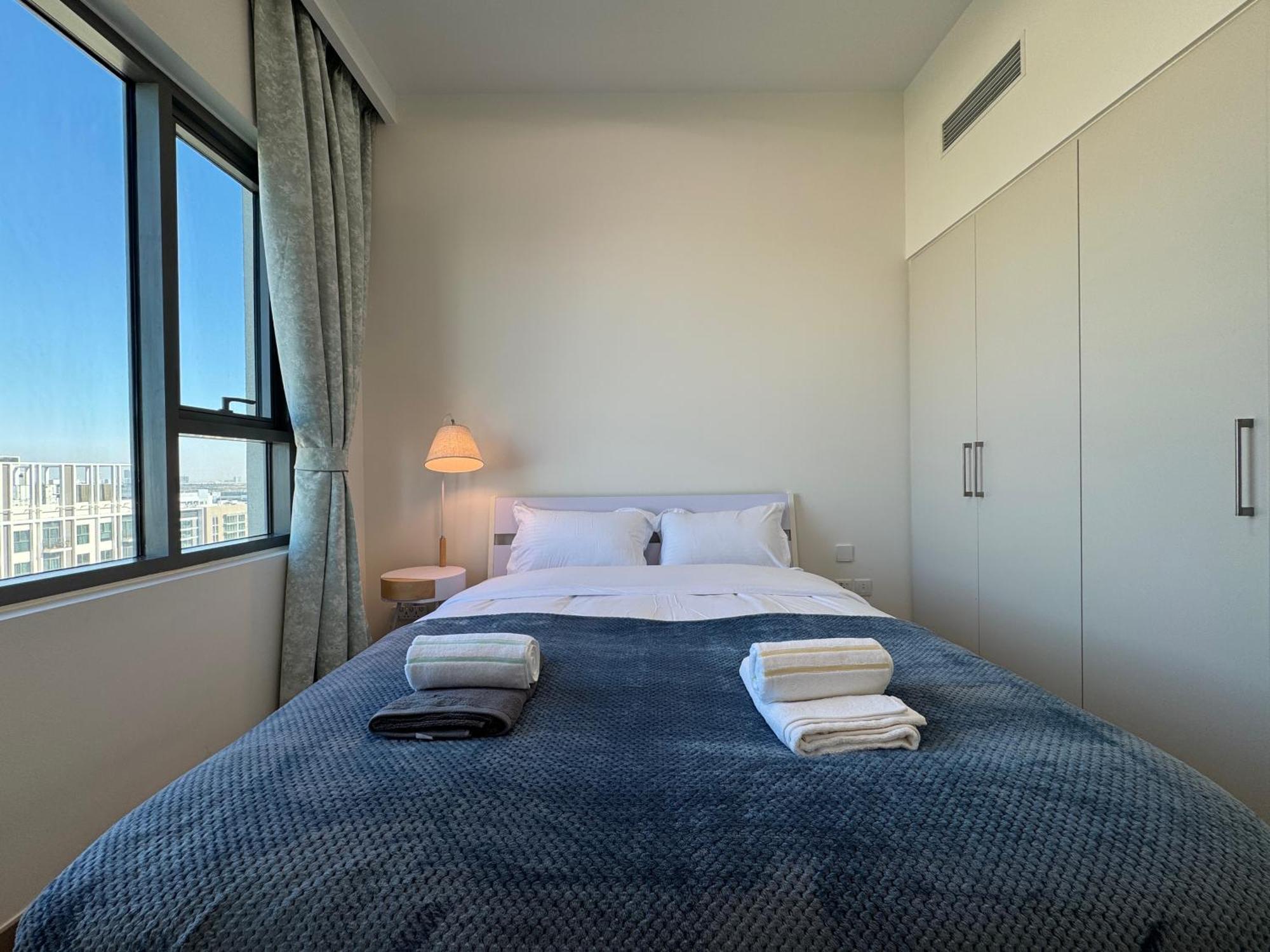 Modern 1br In Hills With Big Screen Experience Apartment Dubai