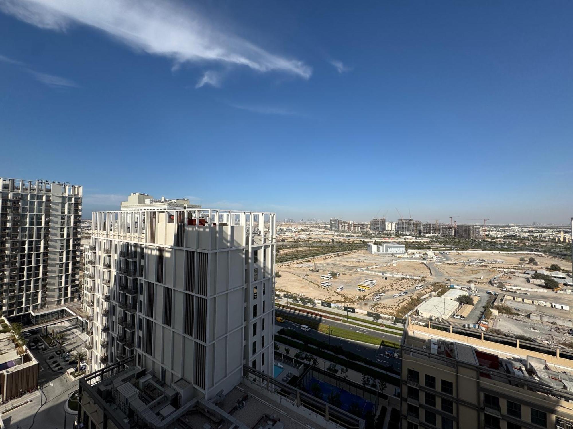 Modern 1br In Hills With Big Screen Experience Dubai