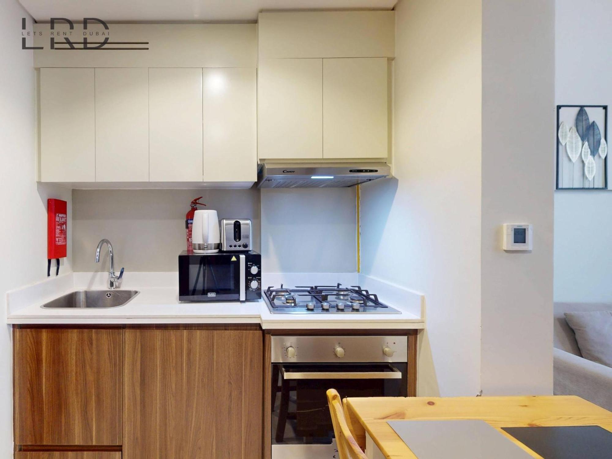 Apartment Elegant 1br With Stunning Canal Views Dubai