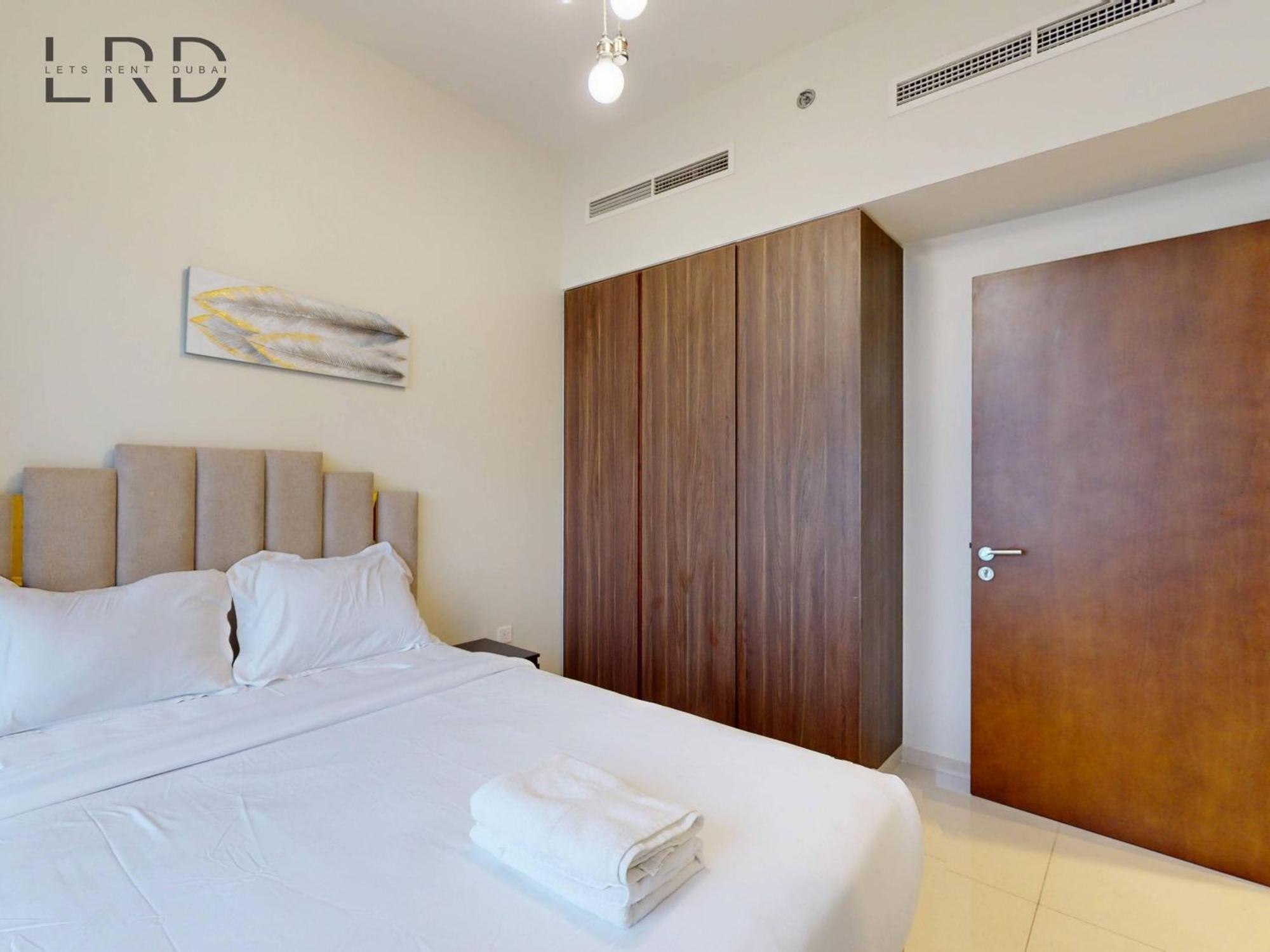 Elegant 1br With Stunning Canal Views * Dubai