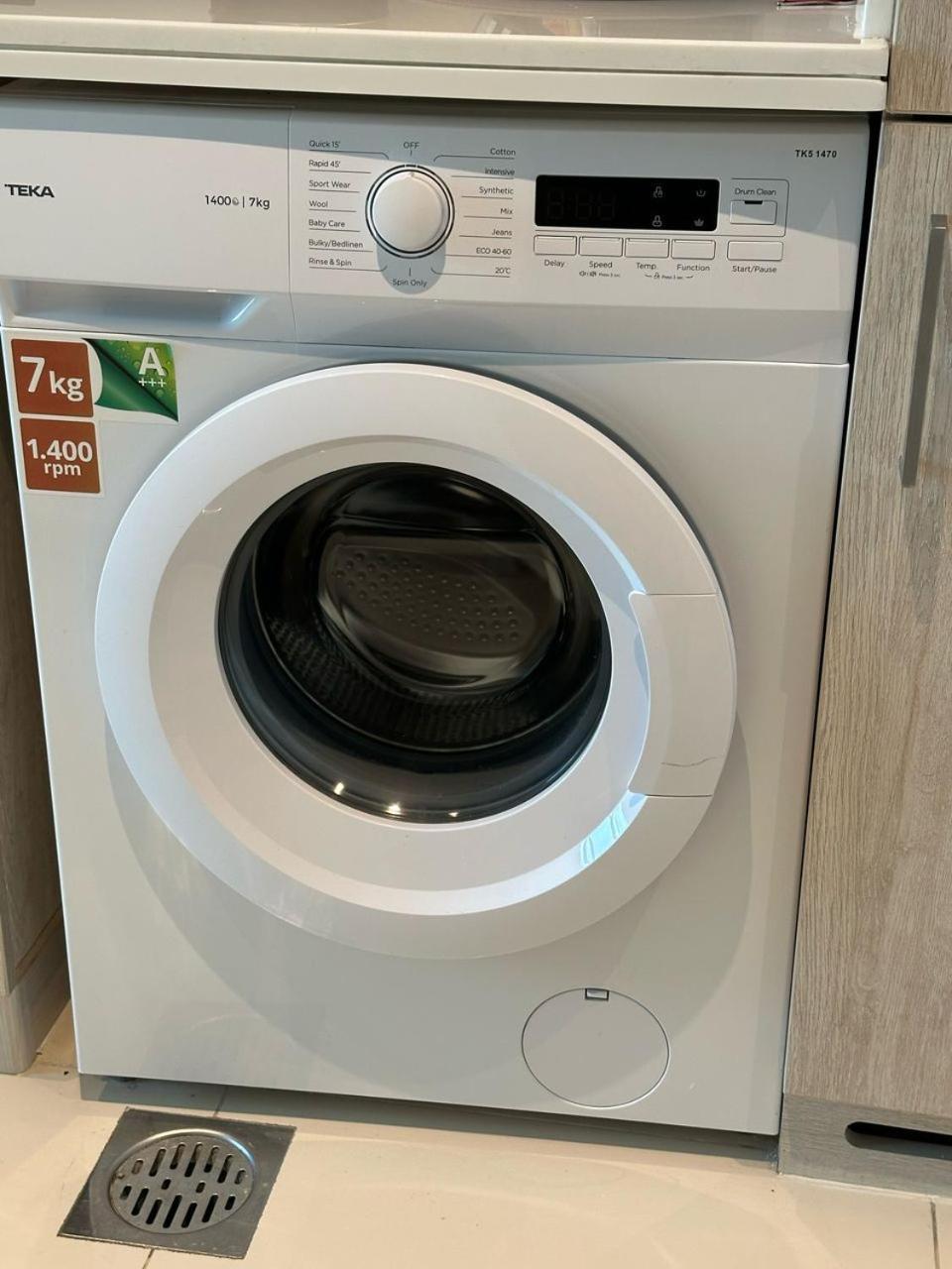 Seven Palm West Daire