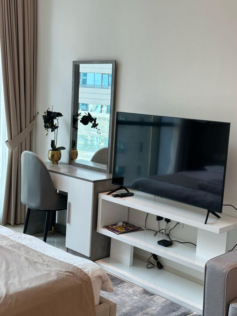 Seven Palm West Daire Dubai