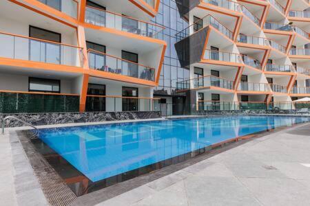 Contemporary 2 Bedroom Apartamento