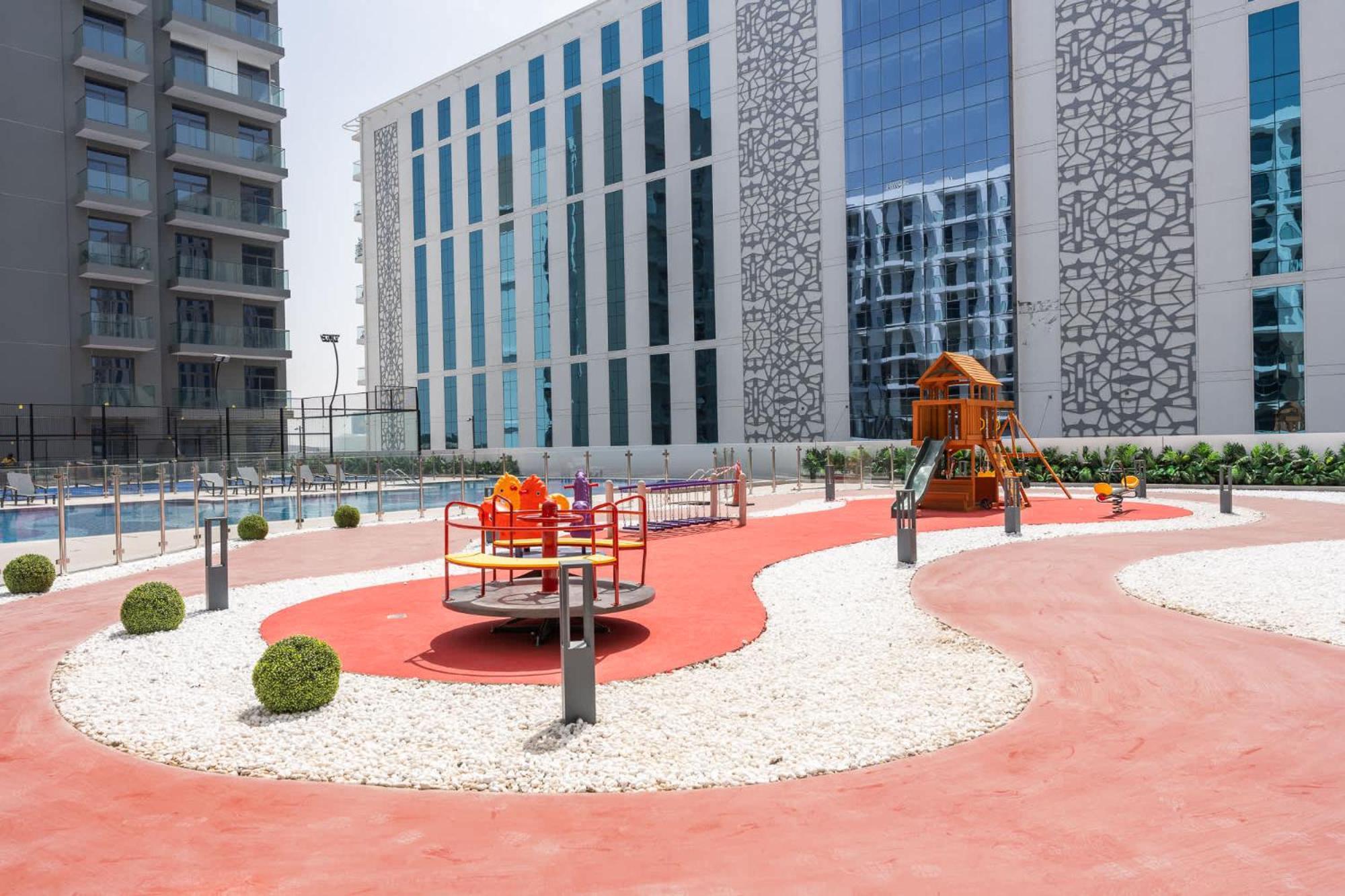 Charismatic In Laya Heights Perfect For 2 * Dubai