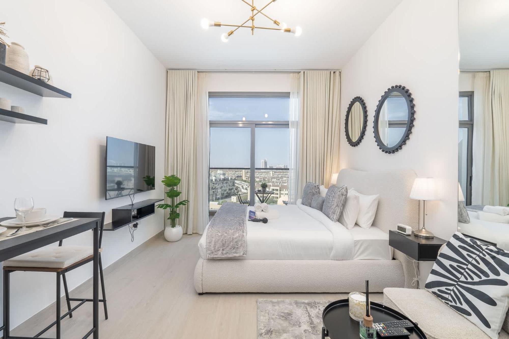 Charismatic In Laya Heights Perfect For 2 Apartment *
