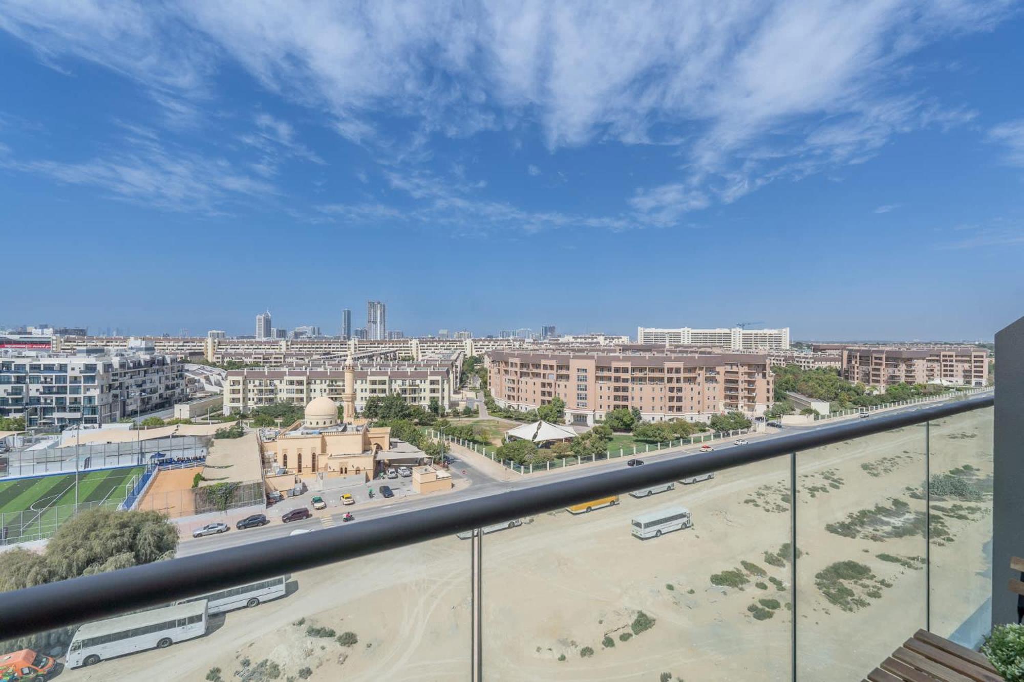 Apartment Charismatic In Laya Heights Perfect For 2 *