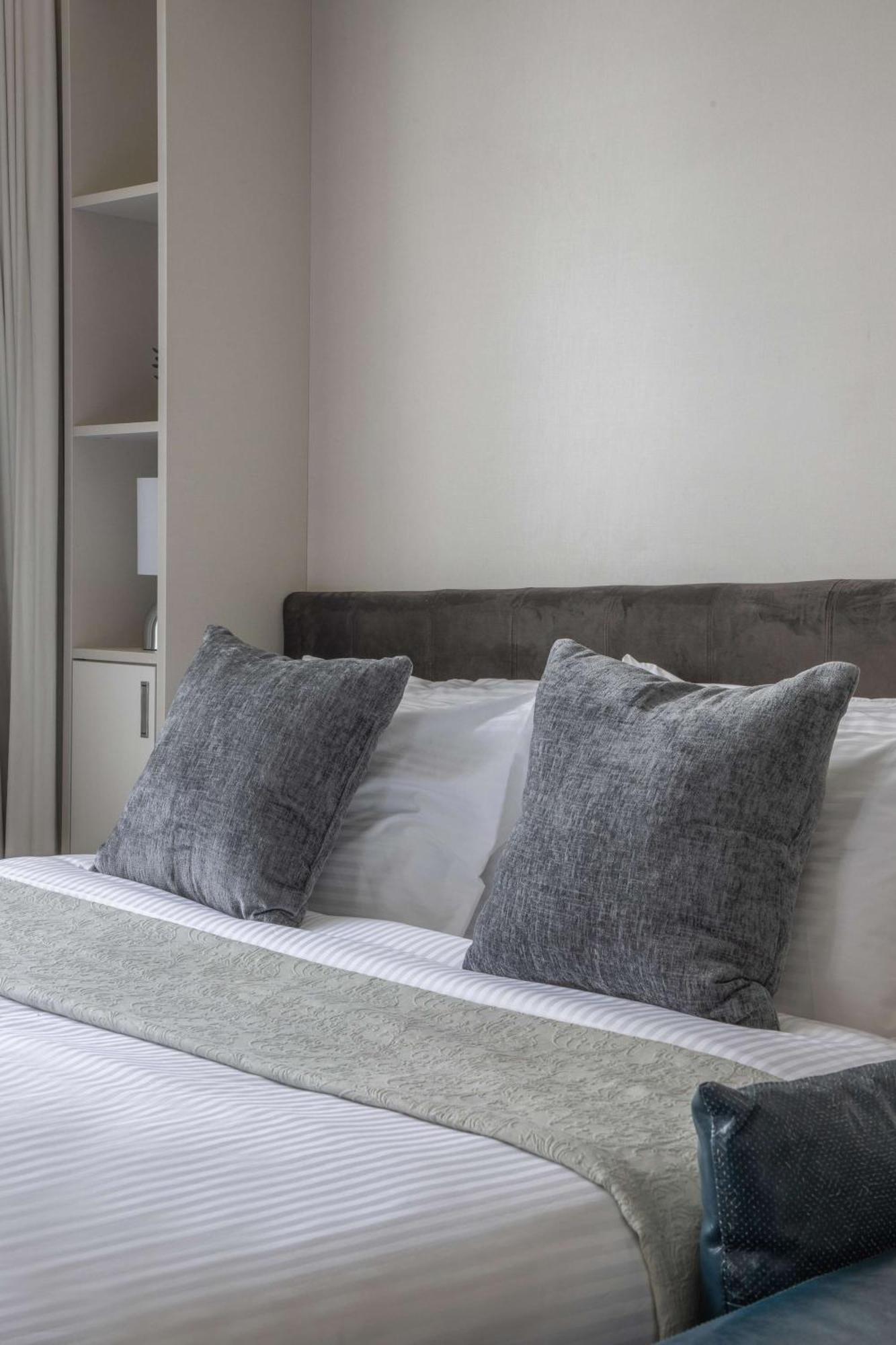 Apartment Frank Porter - Bayz Tower Dubai
