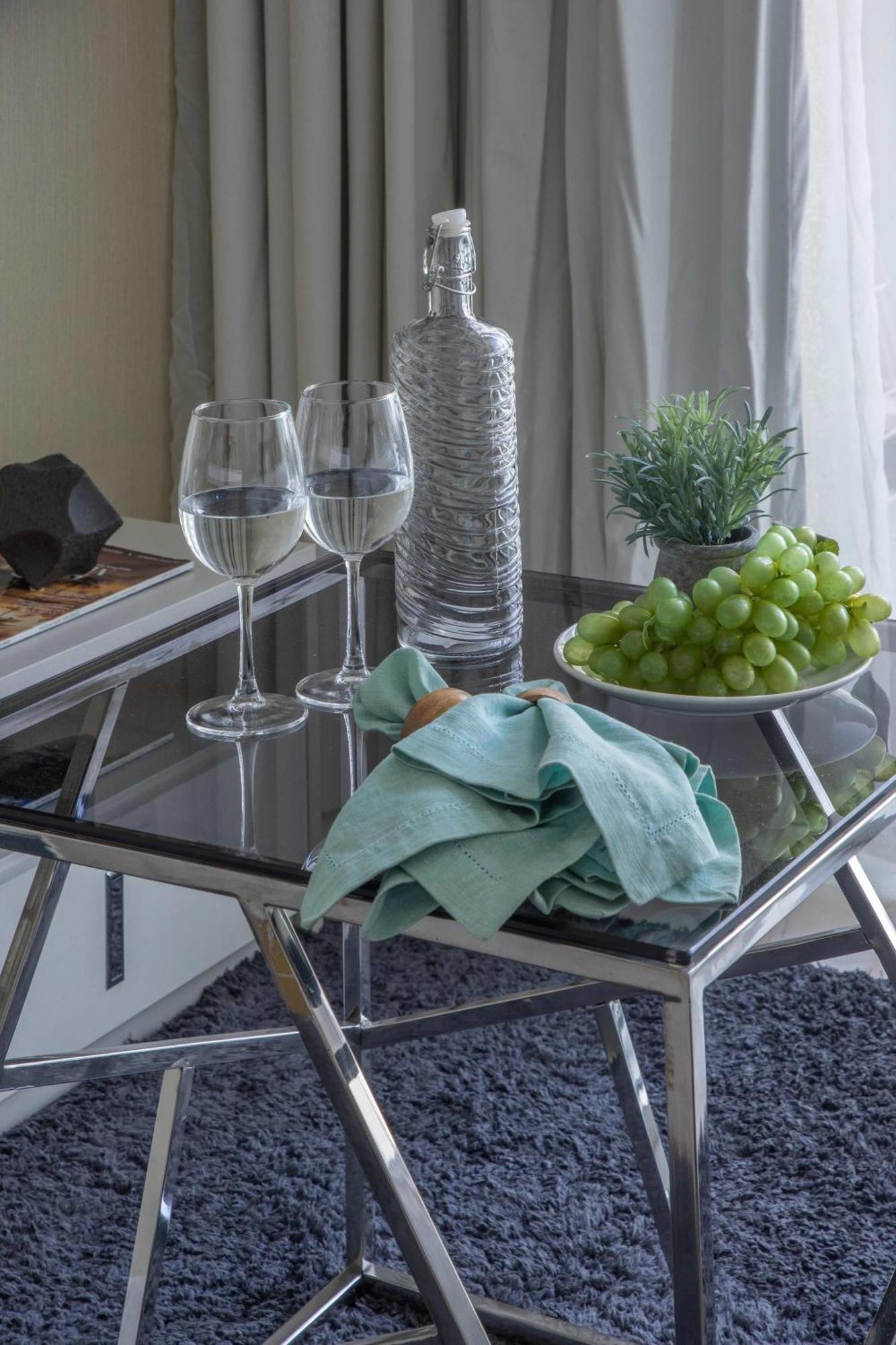 Apartment Frank Porter - Bayz Tower *