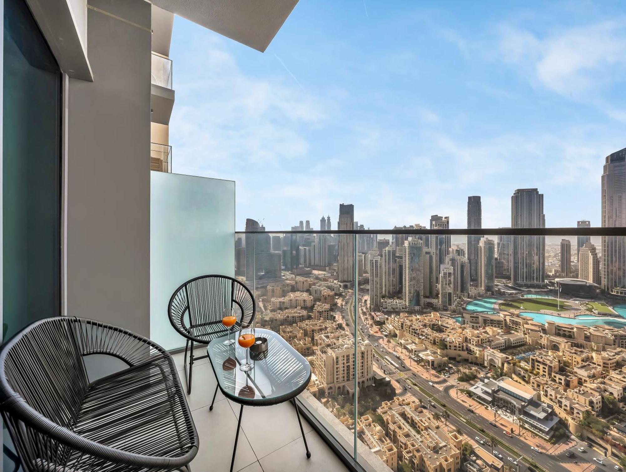 Burj Royale 3 Bedroom Full Burj Khalifa Fountain View Daire Dubai