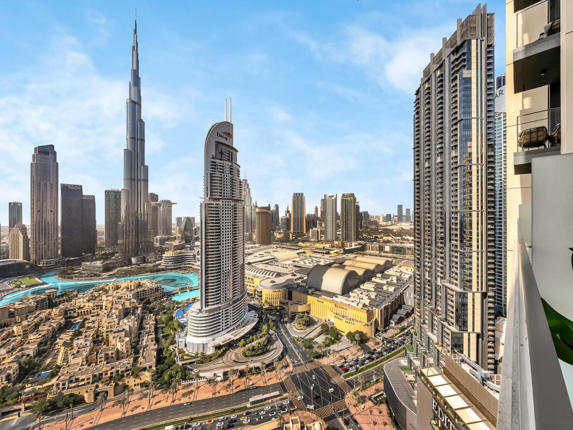 Burj Royale 3 Bedroom Full Burj Khalifa Fountain View