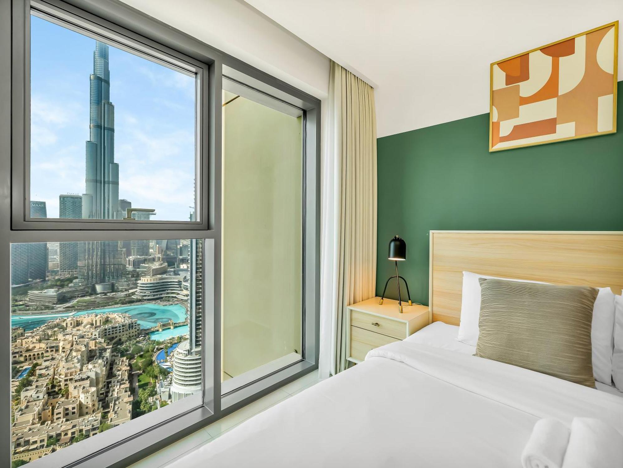 Burj Royale 3 Bedroom Full Burj Khalifa Fountain View *