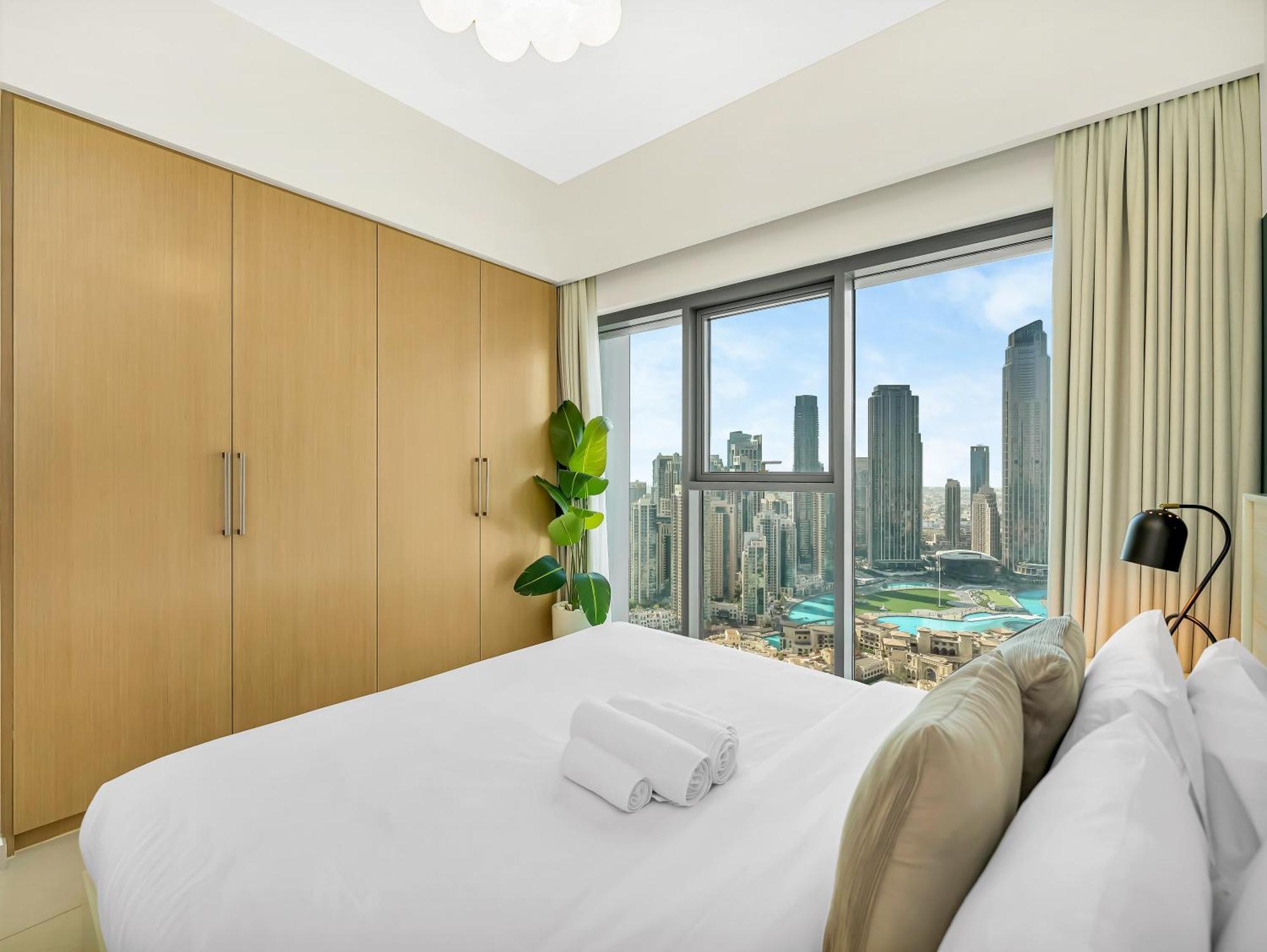 Burj Royale 3 Bedroom Full Burj Khalifa Fountain View Daire Dubai