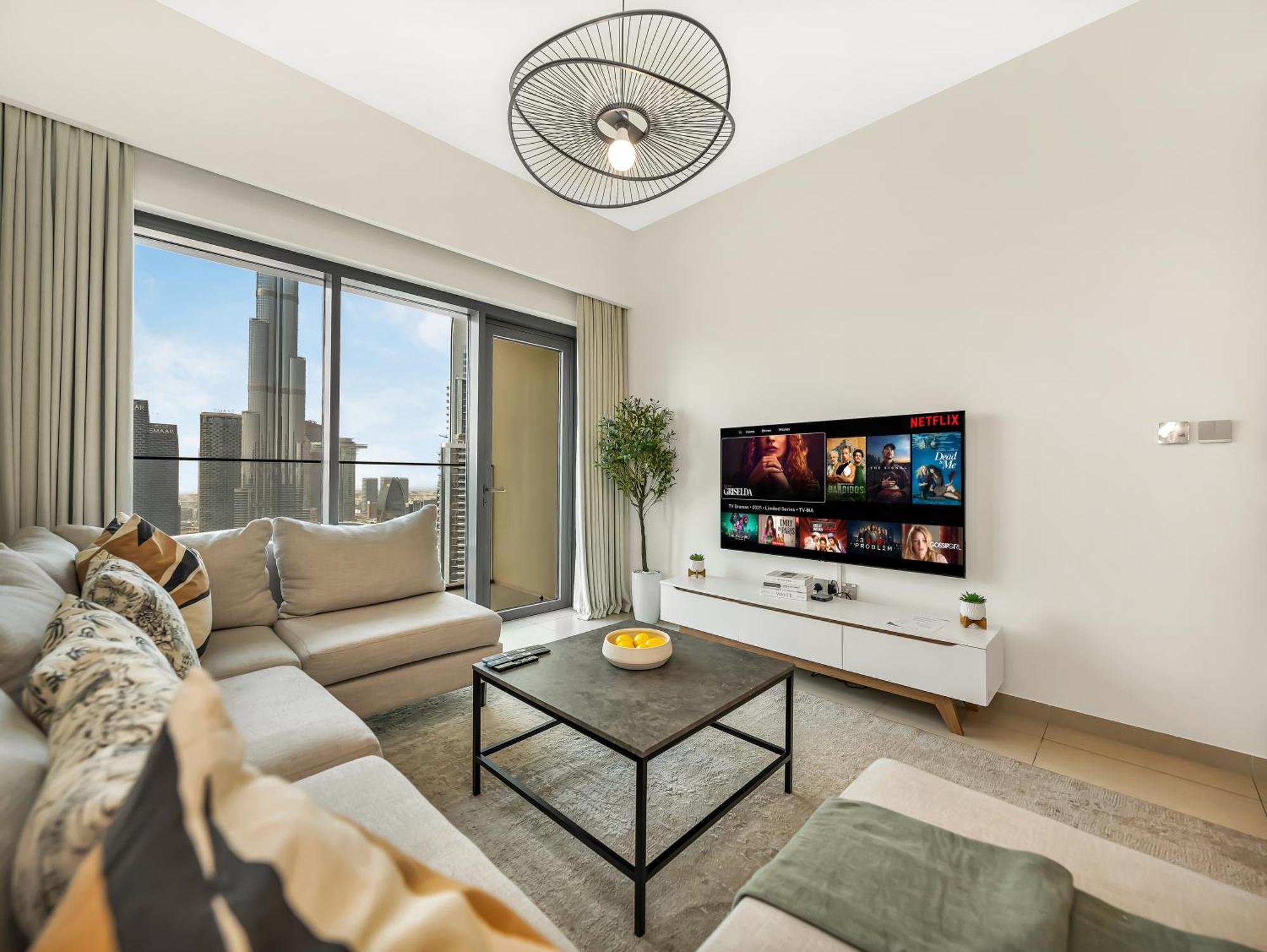 Burj Royale 3 Bedroom Full Burj Khalifa Fountain View Daire Dubai