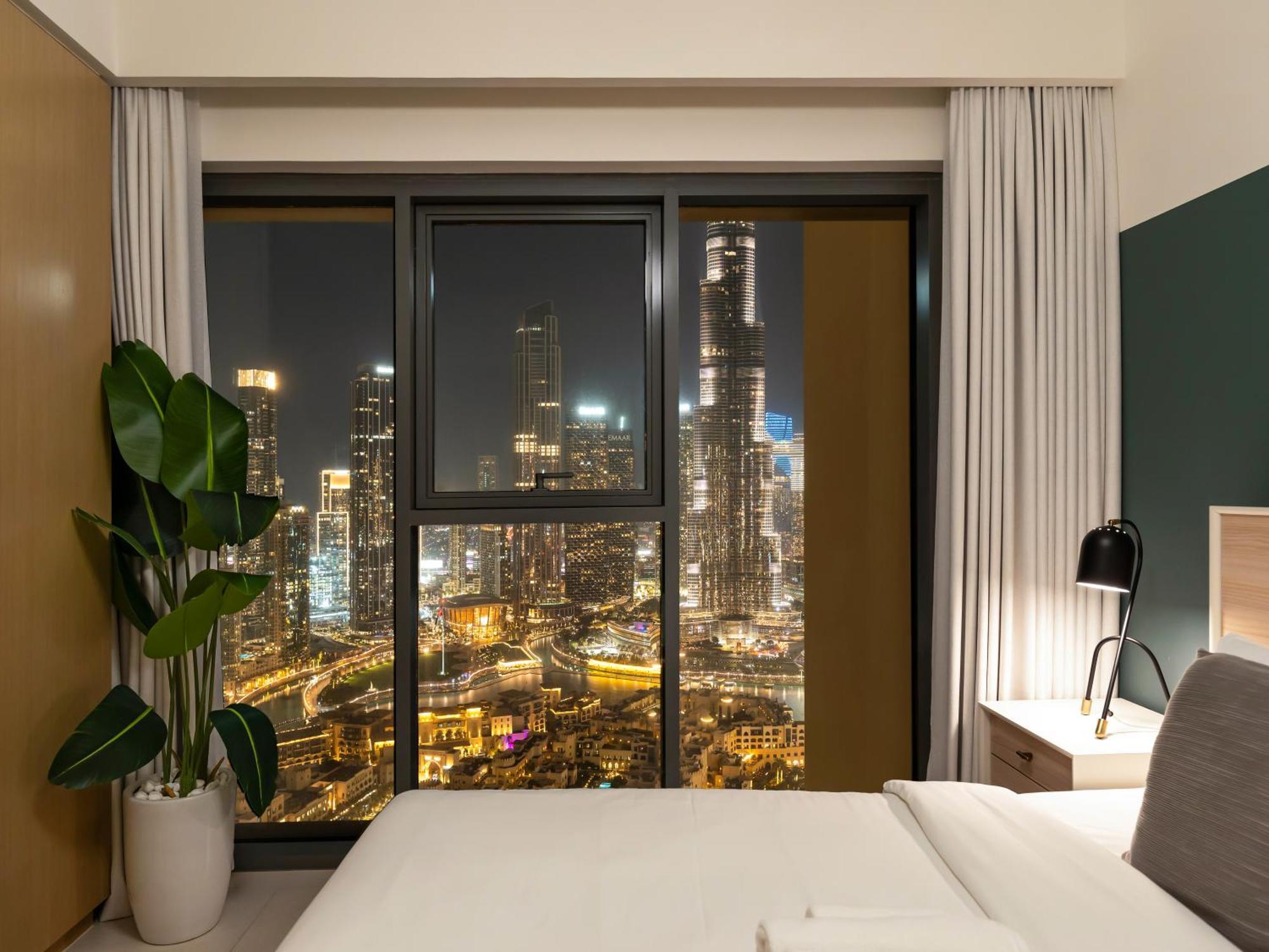 Burj Royale 3 Bedroom Full Burj Khalifa Fountain View Dubai