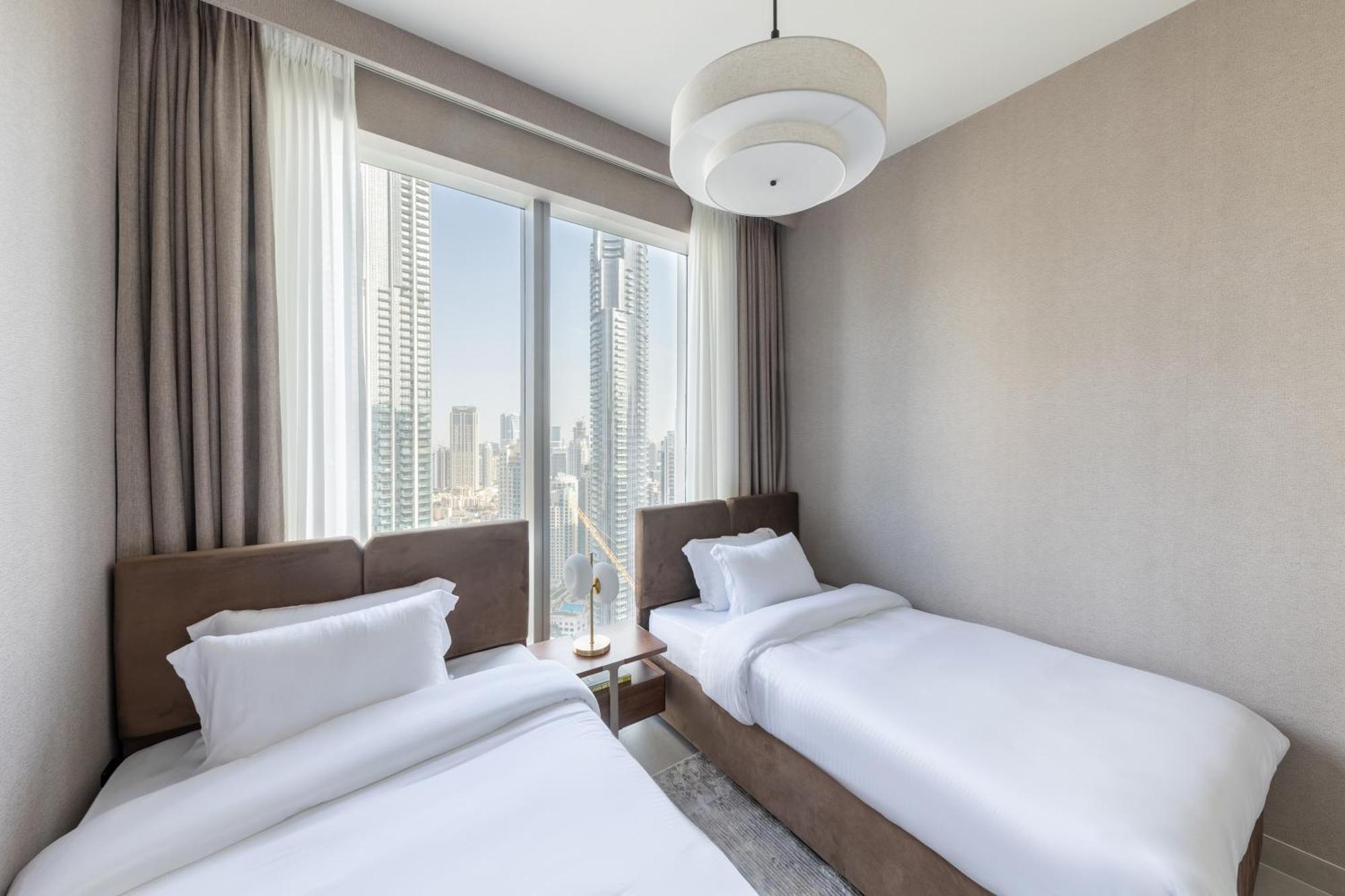 Royal 4br Burj Khalifa View Mall Aparthotel Dubai