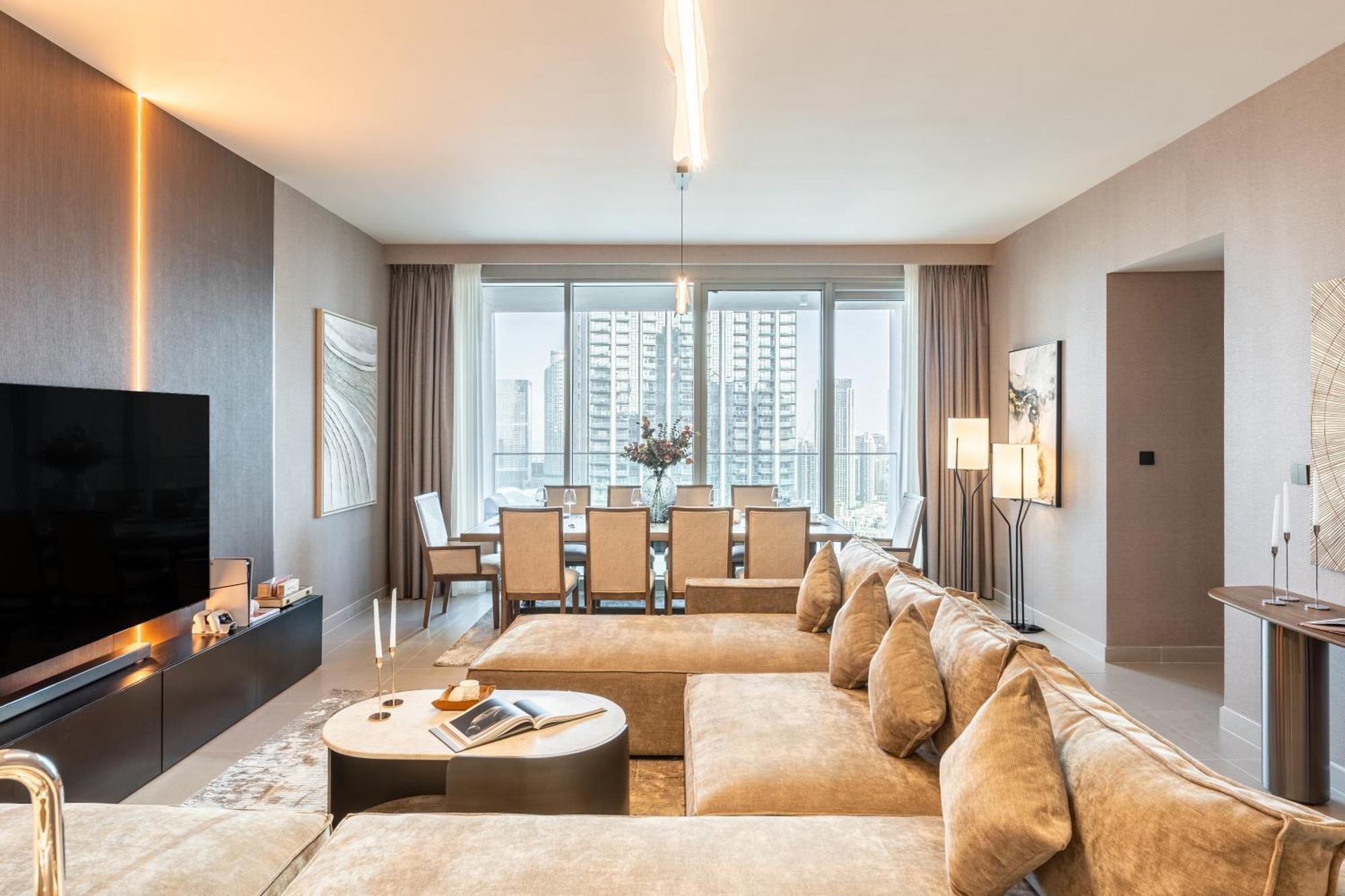 Royal 4br Burj Khalifa View Mall Aparthotel