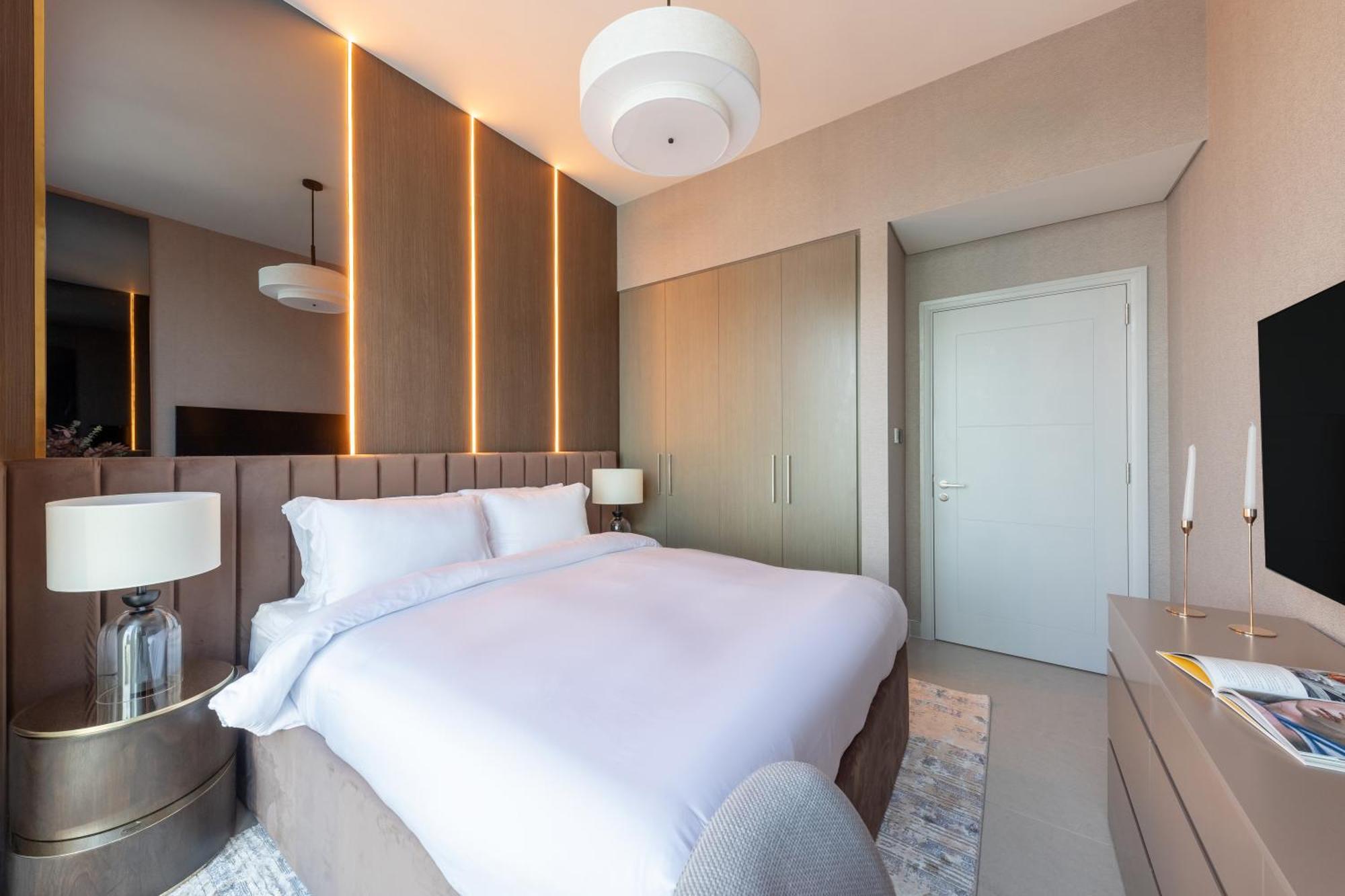 Royal 4br Burj Khalifa View Mall Aparthotel Dubai