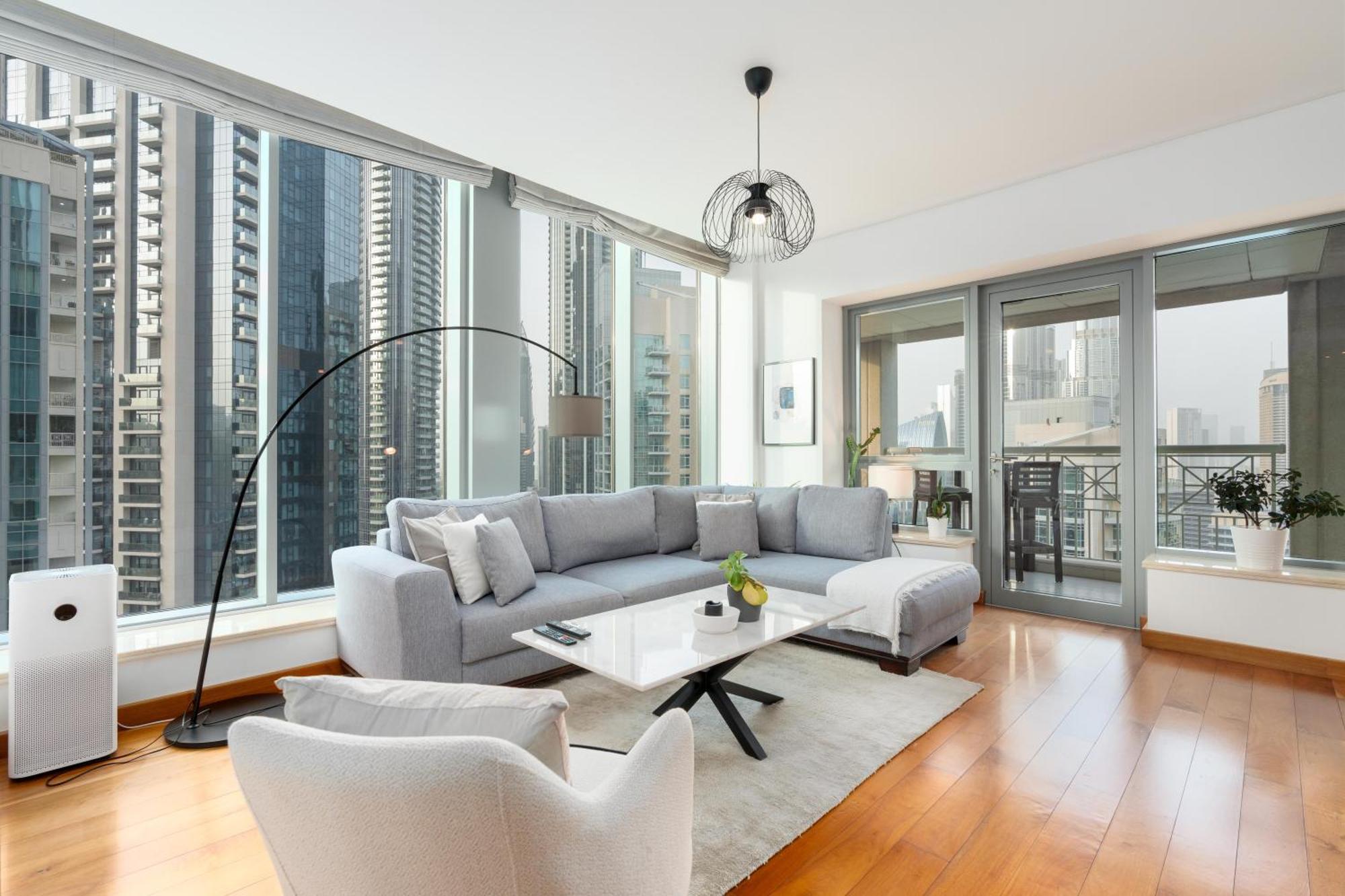 Apartment Amazing Views & Location Downtown 1 Br Dubai