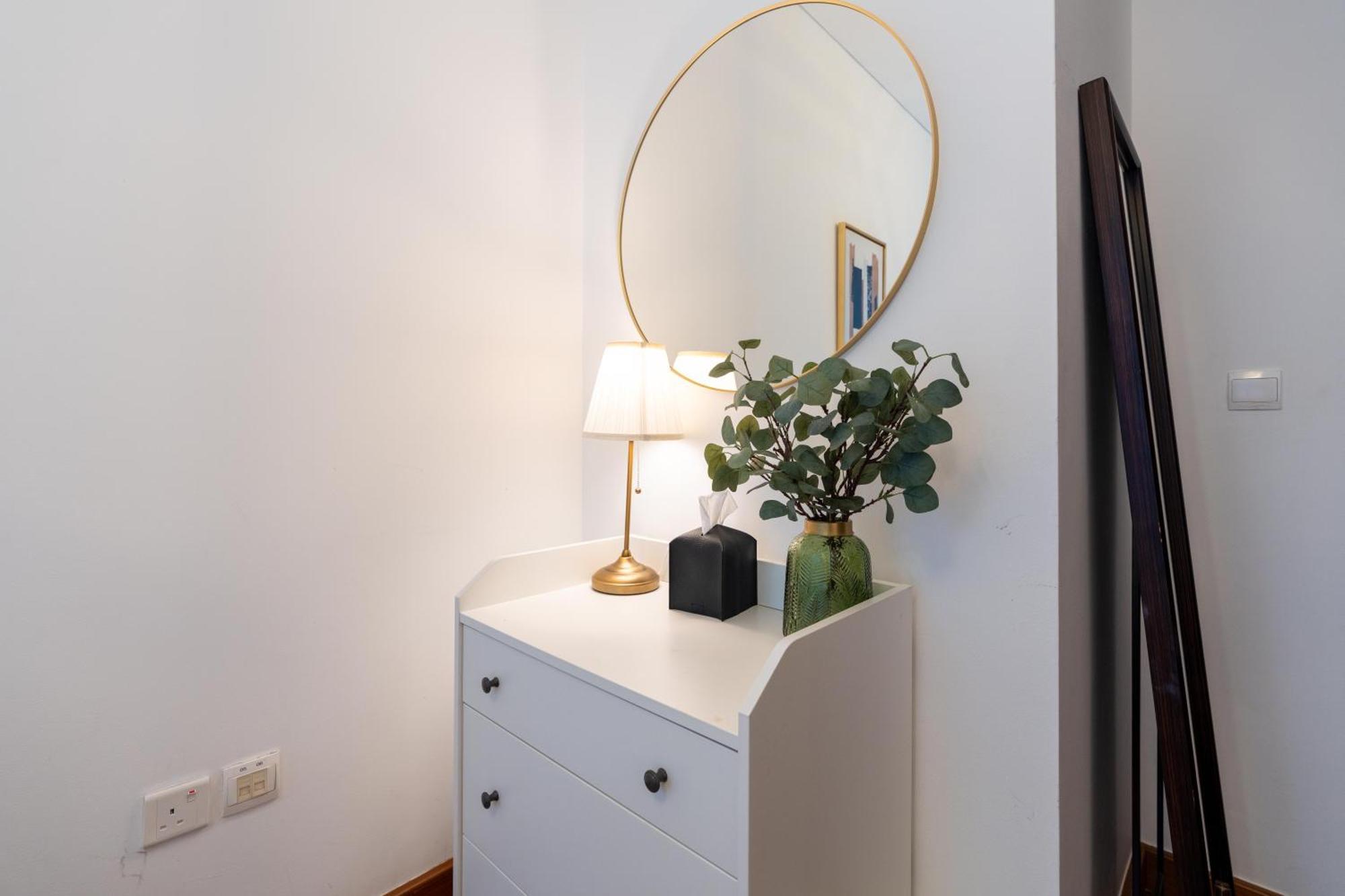 Amazing Views & Location Downtown 1 Br
