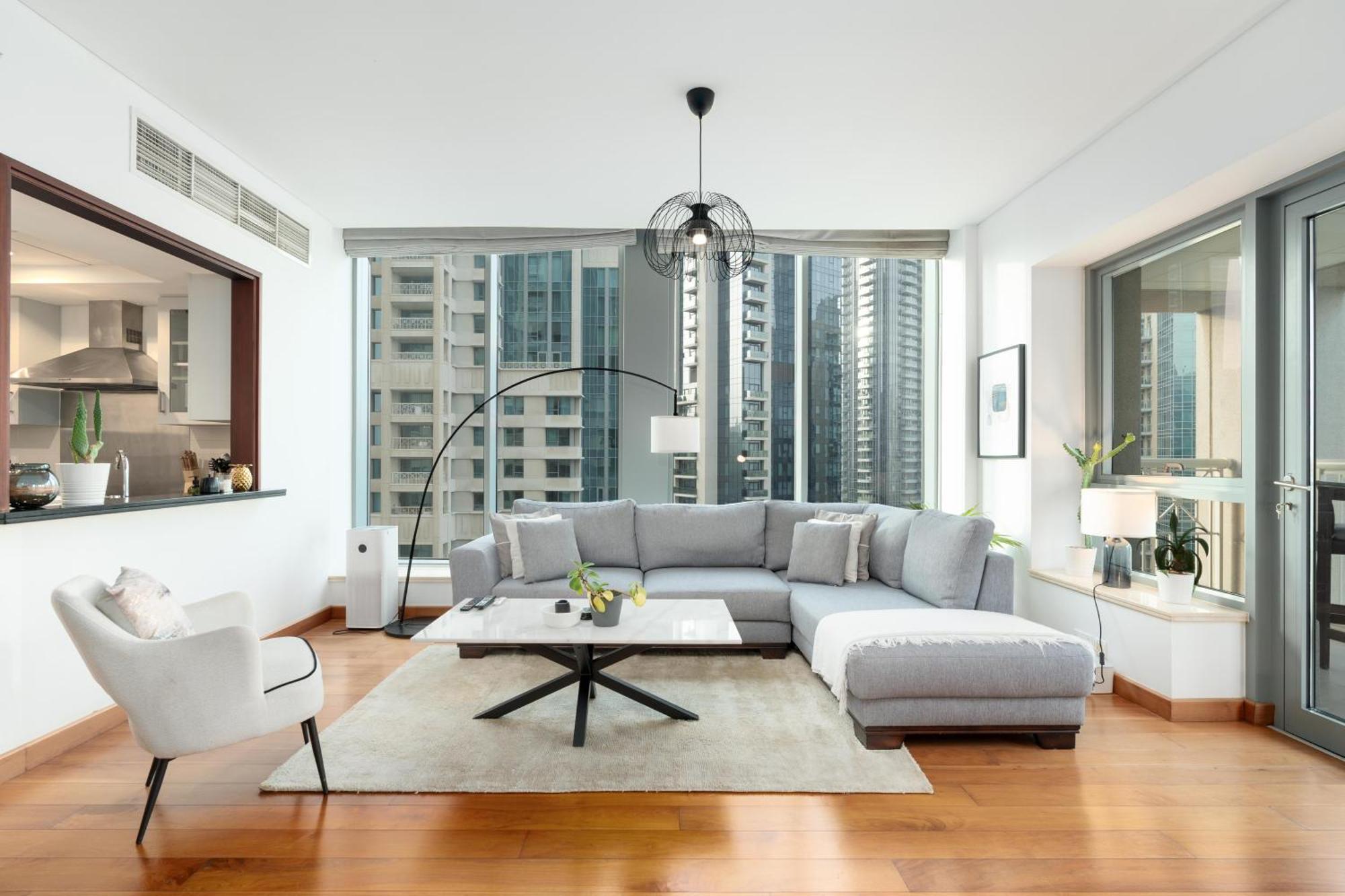 Amazing Views & Location Downtown 1 Br