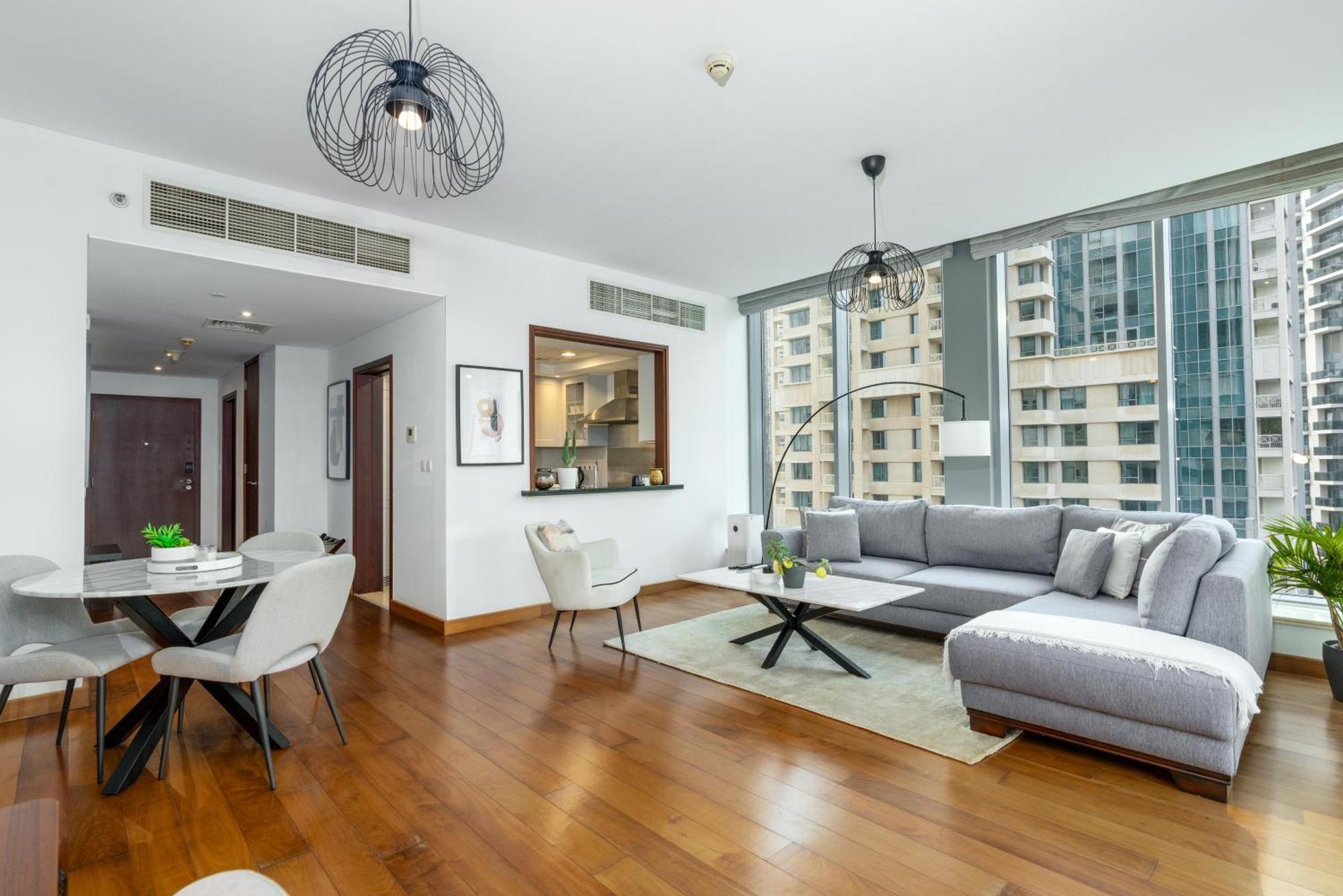 Amazing Views & Location Downtown 1 Br