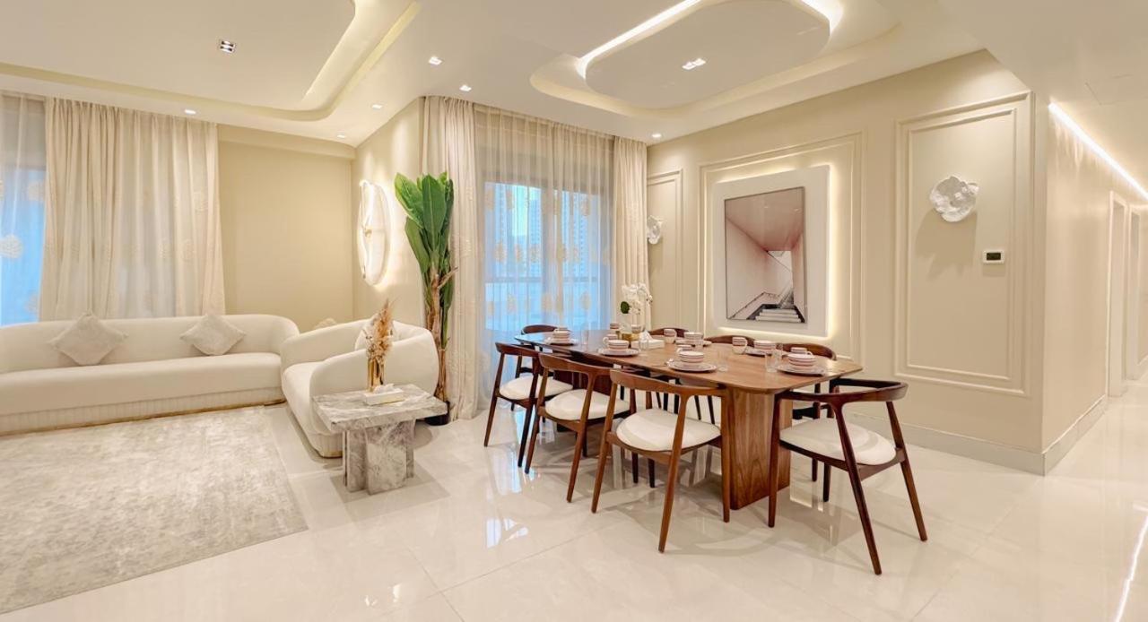 Usmans 4 Bedroom On D By Sls